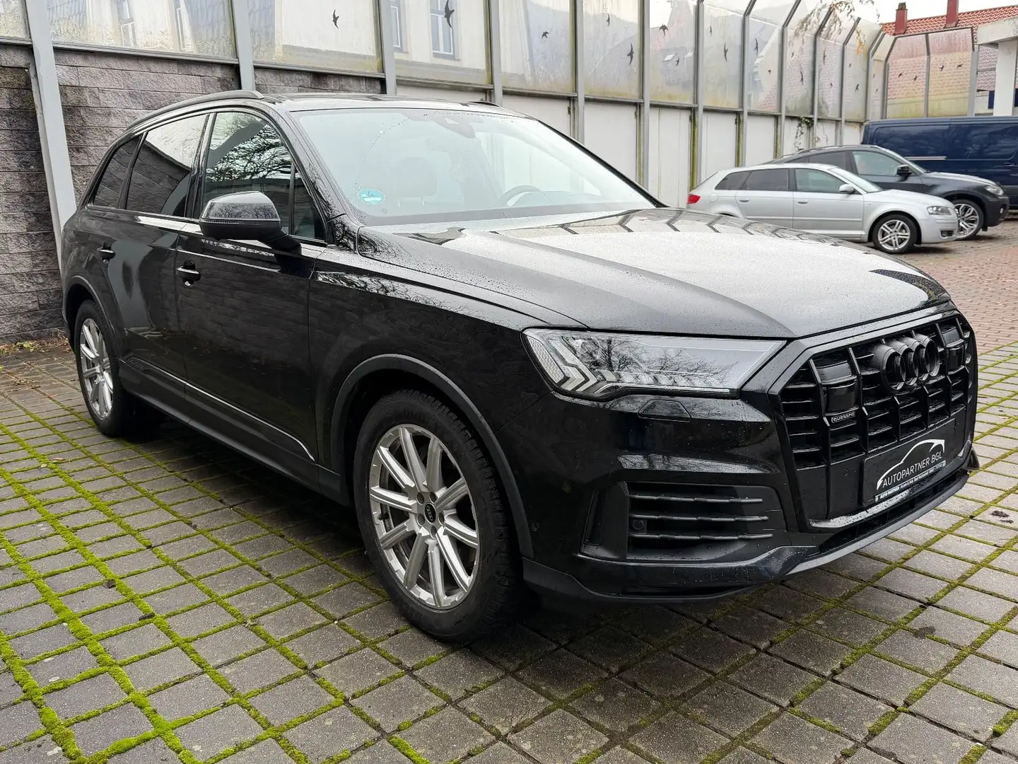 Audi Q7 55 TFSI quattro Matrix Pano AHK Schwarz - 2