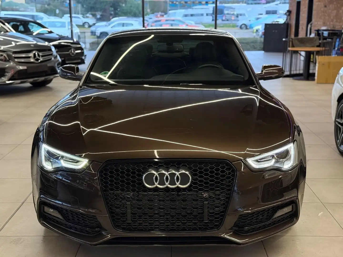 Audi A5 Coupe 3.0 TDI quattro*B&O*ROTOR R19*AMBIENTE Brun - 2