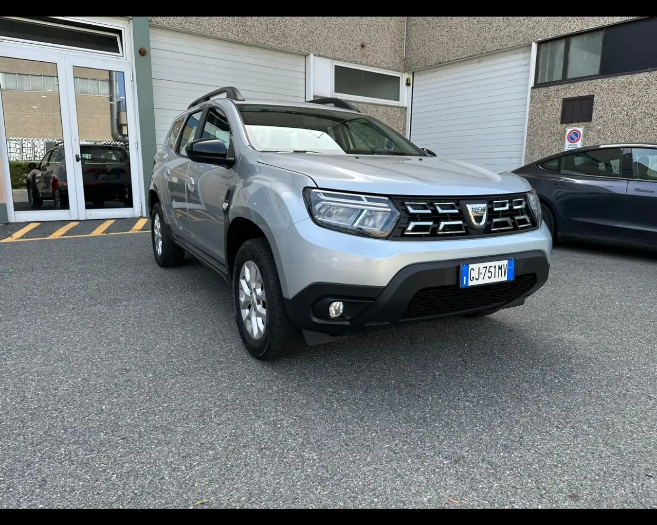 Dacia Duster 1.0 TCE COMFORT 4X2 90CV Grigio - 1