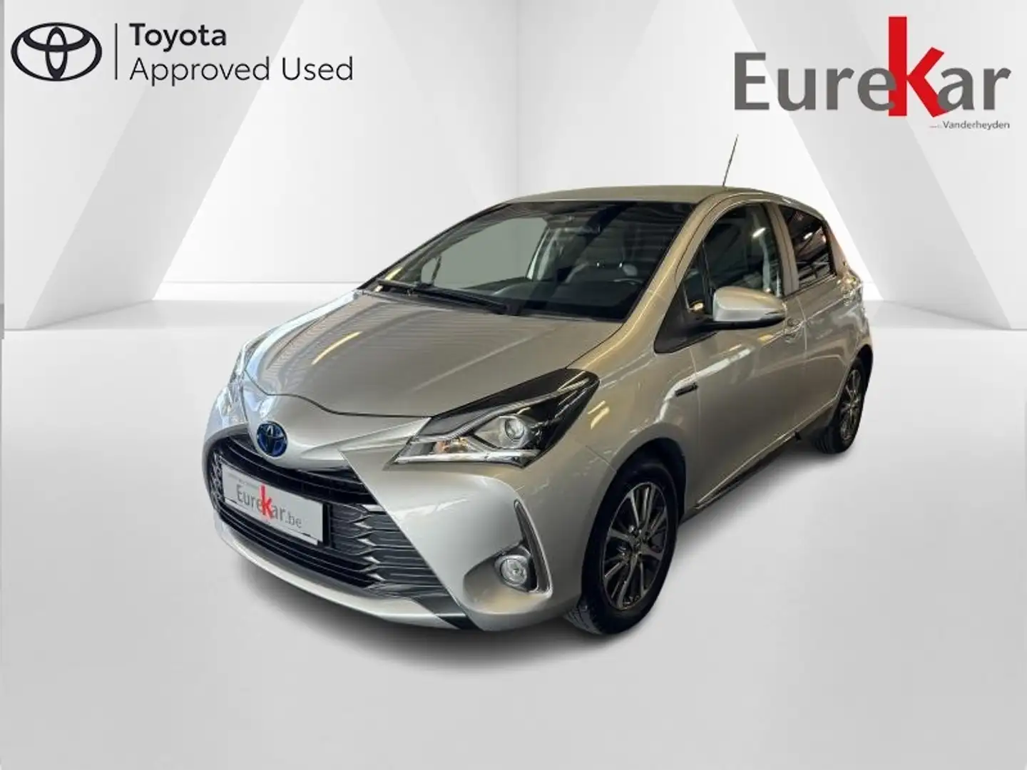 Toyota Yaris 1.5 Hybrid Y20 Grijs - 1