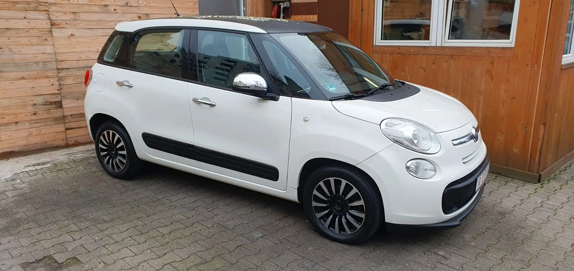 Fiat 500L 1.4 16V Isofix, Nichtraucher, Klima Wit - 2