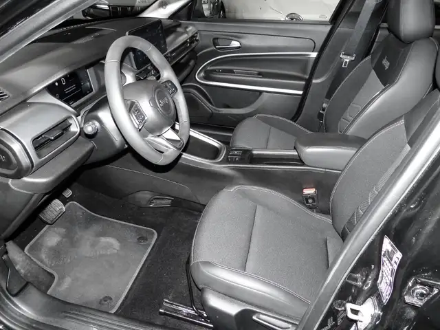 Jeep Avenger view 12