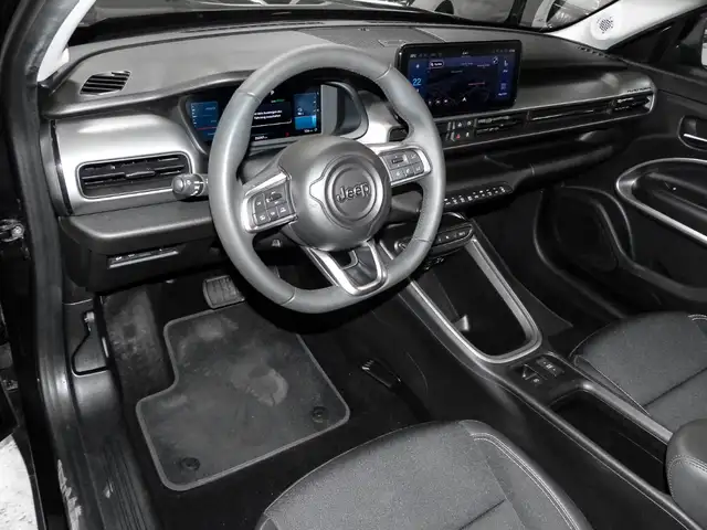Jeep Avenger view 5