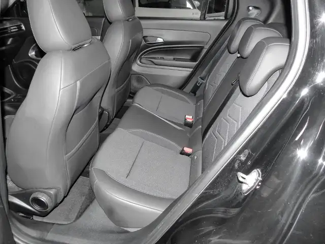 Jeep Avenger view 14