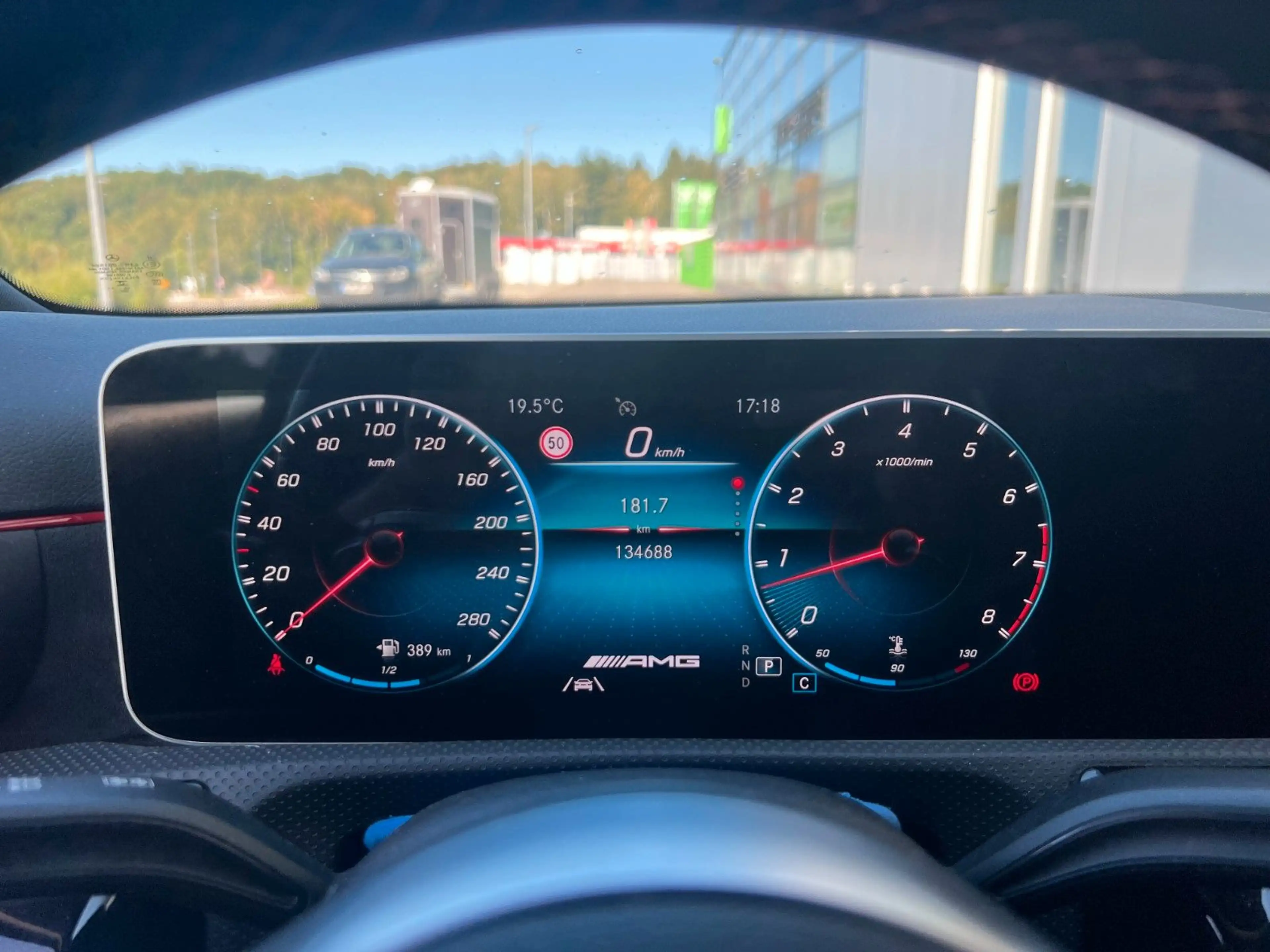 Mercedes-Benz A 35 AMG A35 AMG 4Matic — photo 7