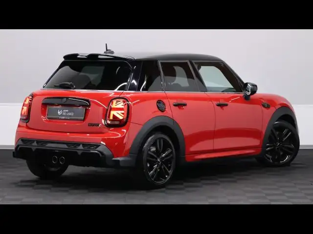 Mini Hatch view 5