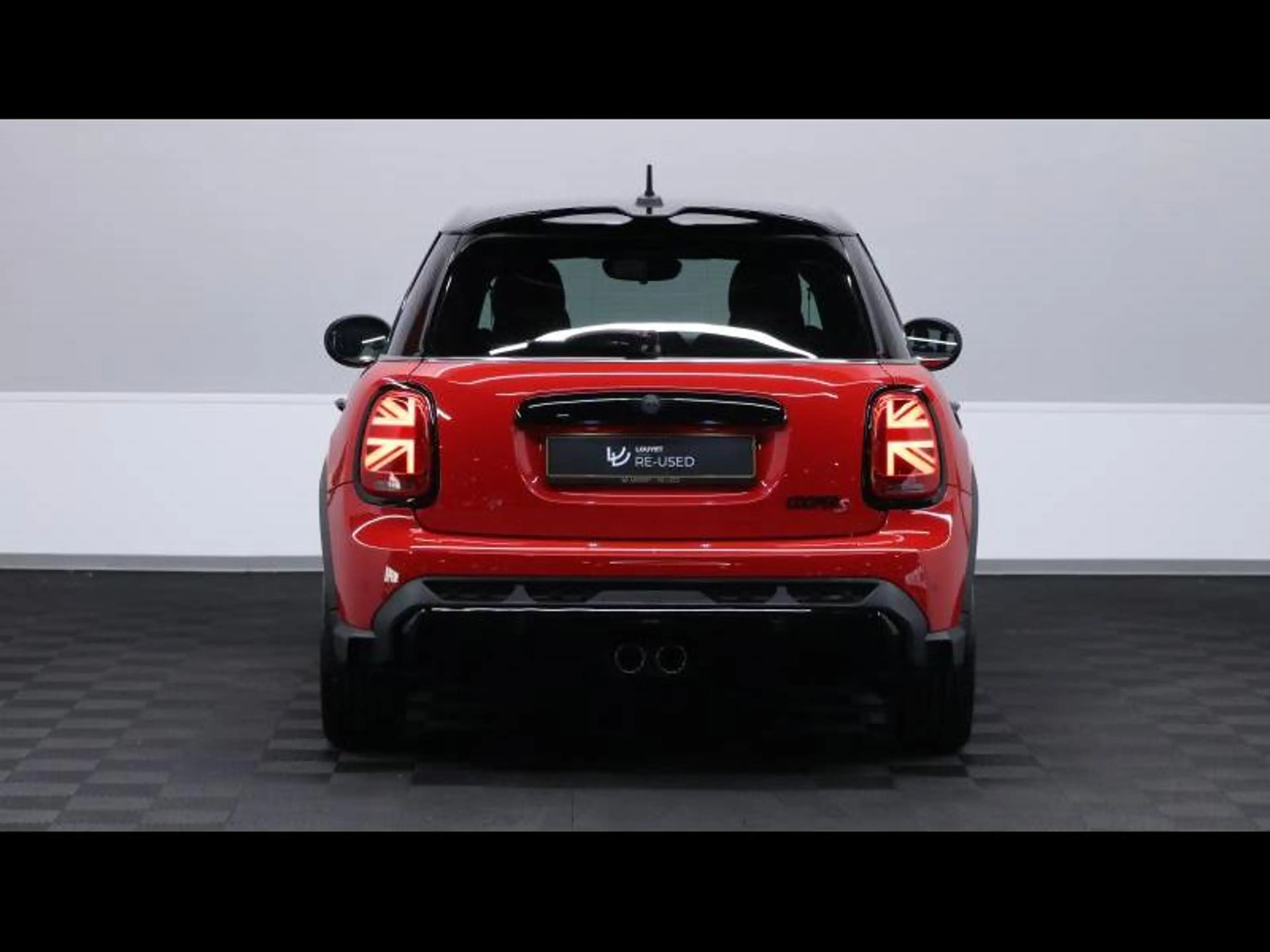 MINI Cooper S 2.0 178 hatch JCW pack Steptronic — photo 6