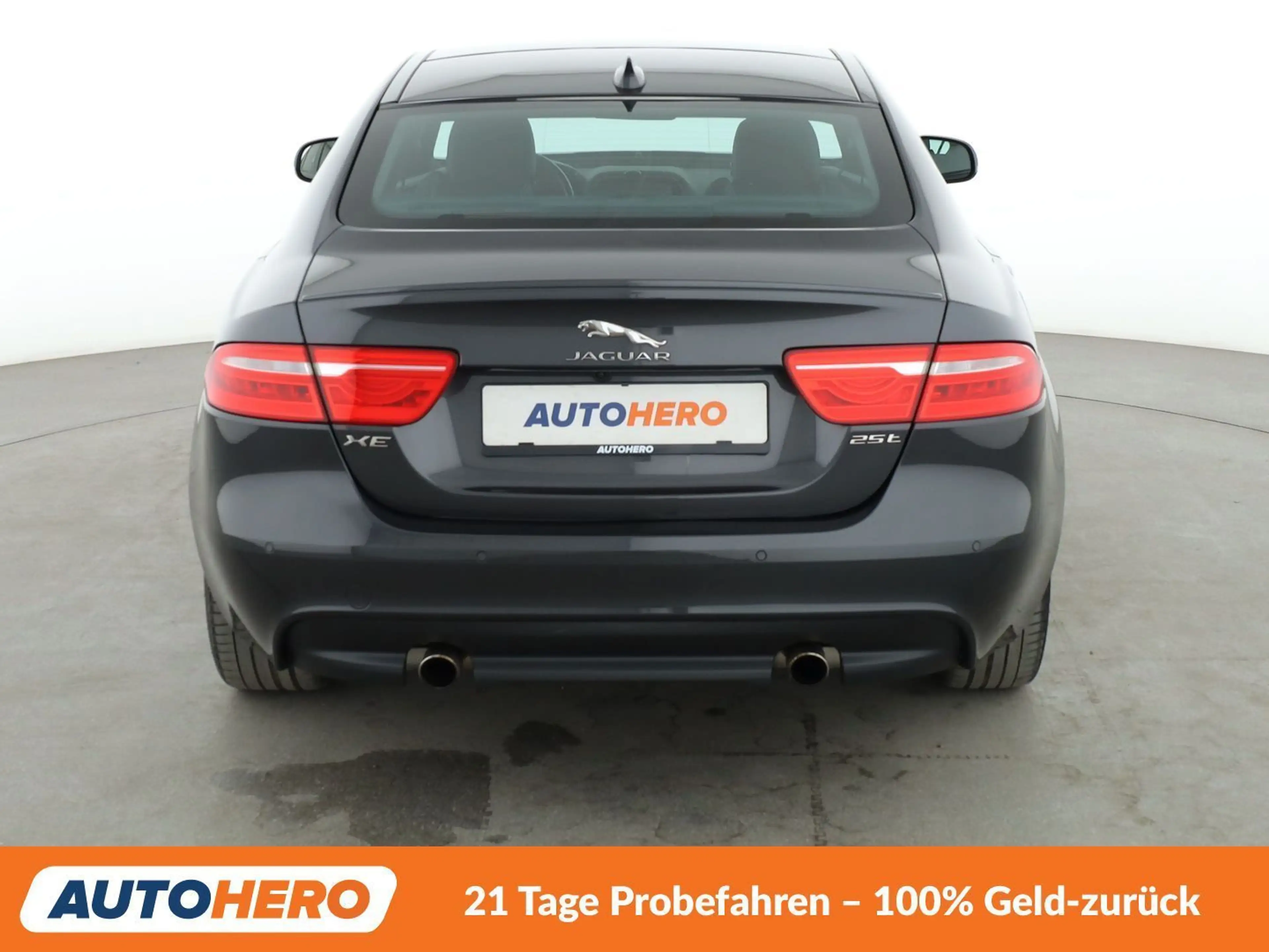 Jaguar XE 25t R-Sport Aut.*NAVI*CAM*PDC*SHZ*XENON*TEMPO* — photo 5