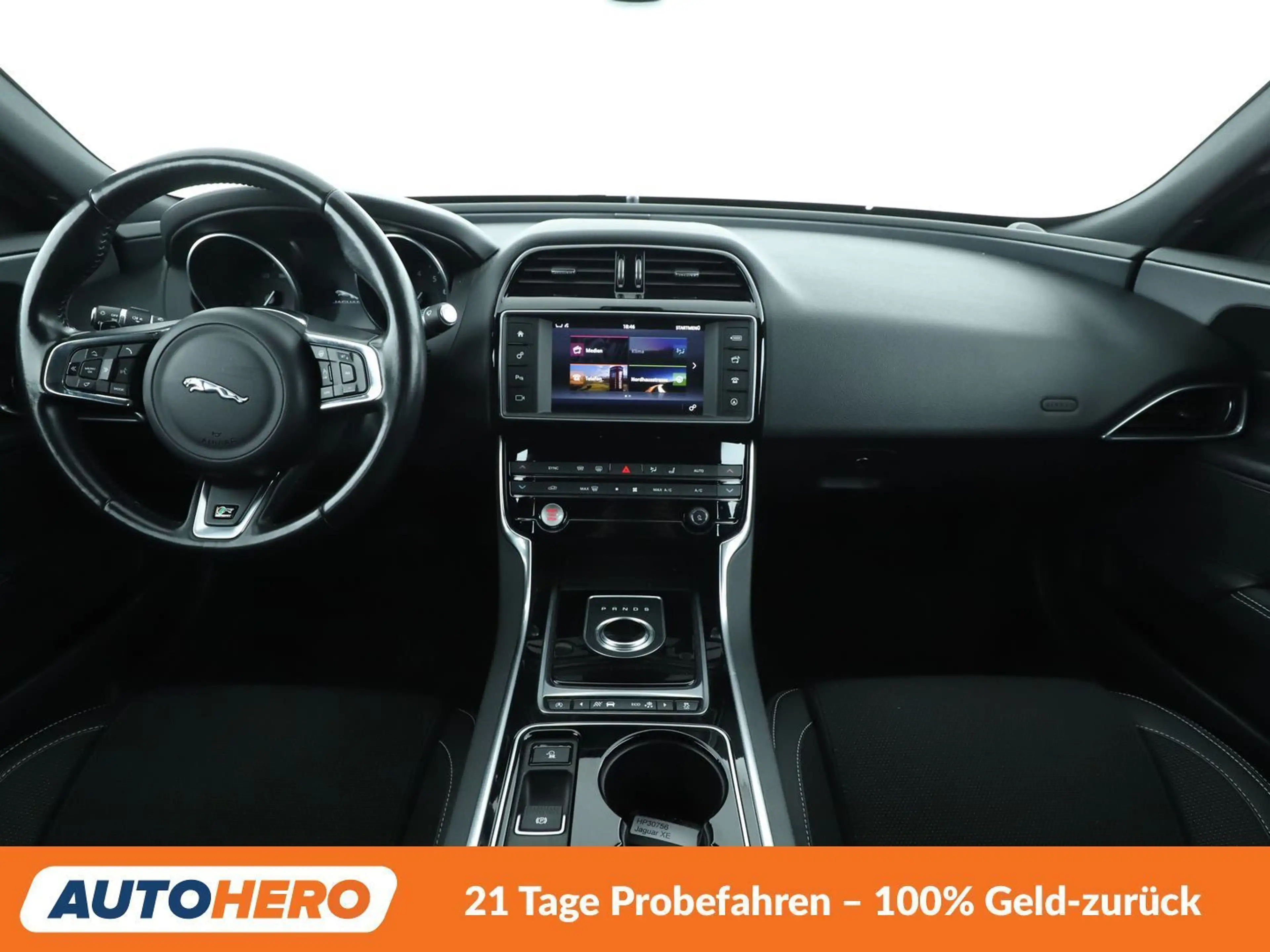 Jaguar XE 25t R-Sport Aut.*NAVI*CAM*PDC*SHZ*XENON*TEMPO* — photo 12
