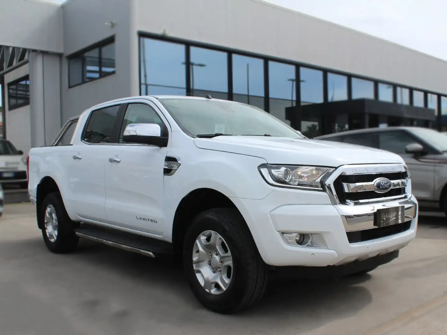 Ford Ranger 2.2 tdci double cab Limited 160cv auto Bianco - 1