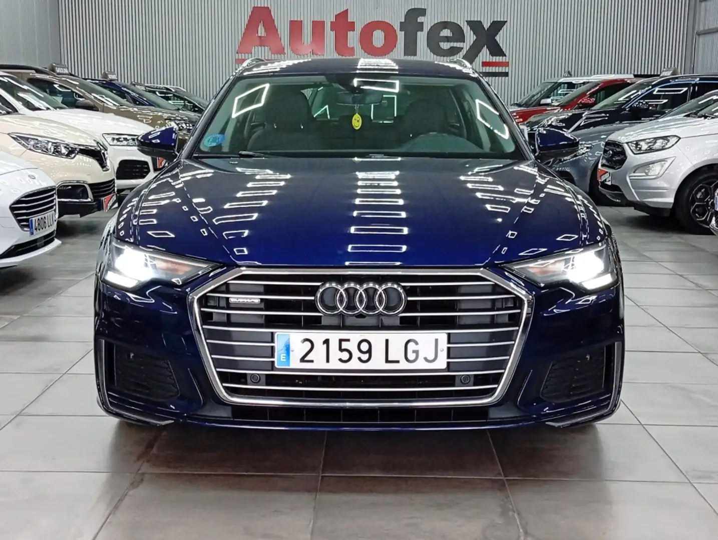 Audi A6 Avant 40 TDI quattro-ultra S tronic Bleu - 2