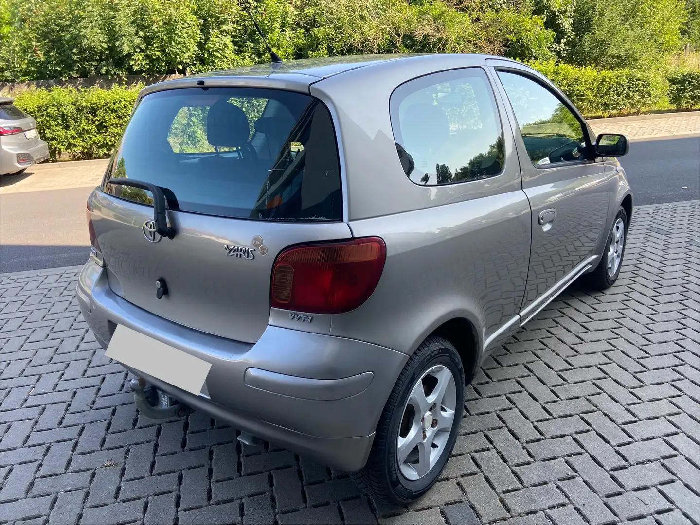 Toyota Yaris 1.0i 126.000km aucun frais à prévoir papier rose - 1