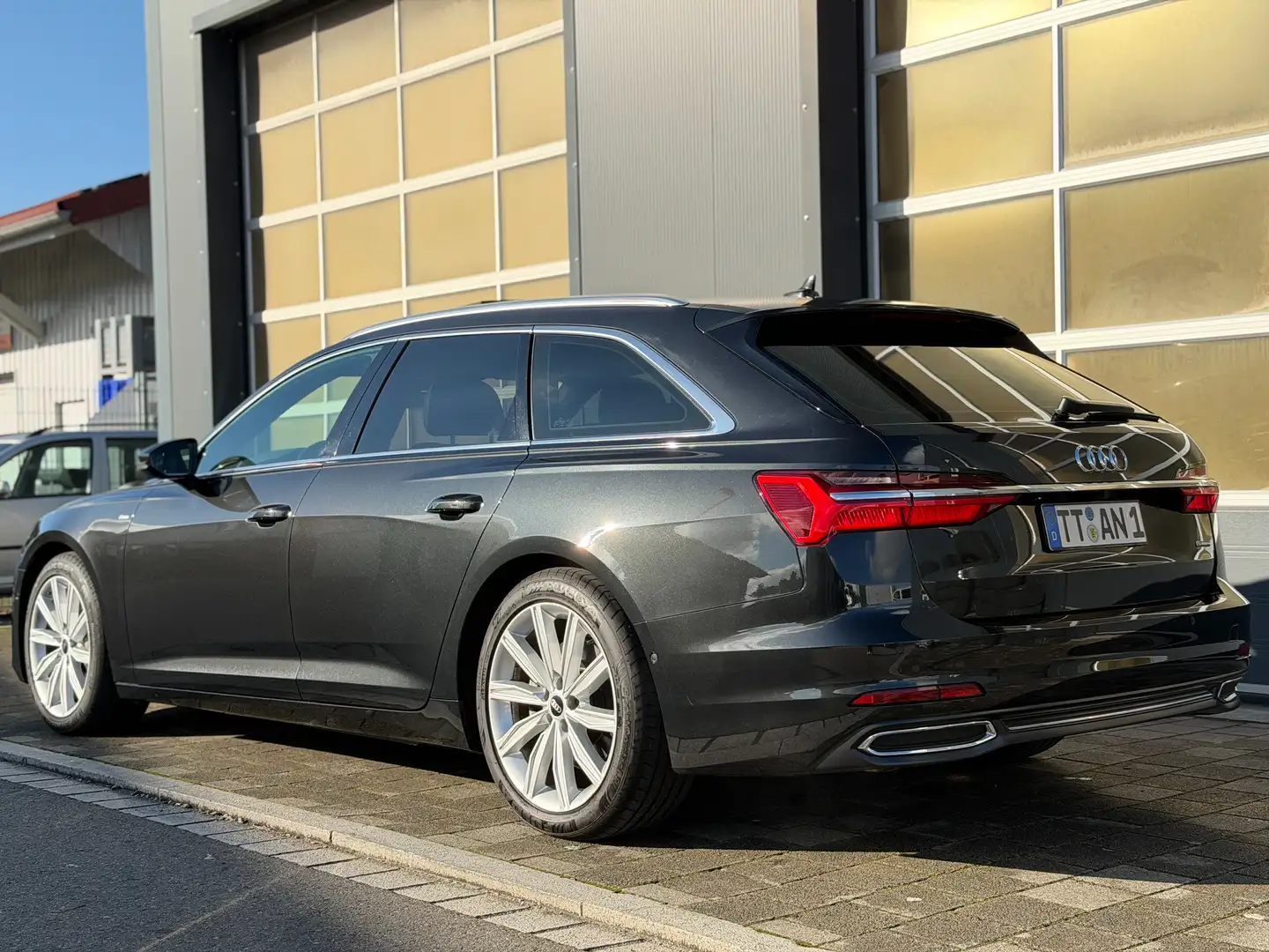 Audi A6 Avant 50 TDI S-LINE PANO Virtual B&O ACC Keyless Grau - 2