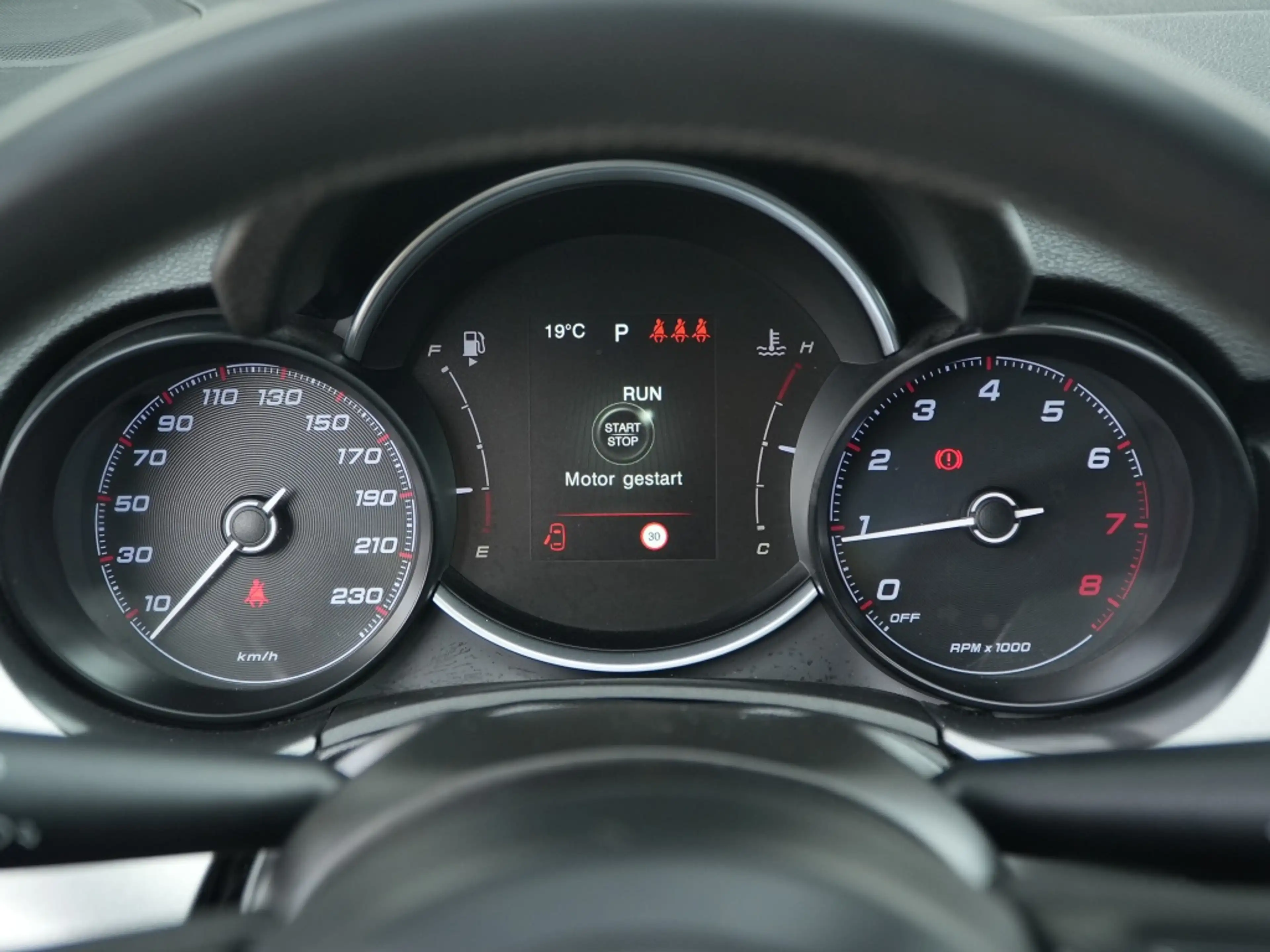 Fiat 500X 1.3 DDCT 150 PK Sport | Navi | Clima | Carplay | S — photo 15