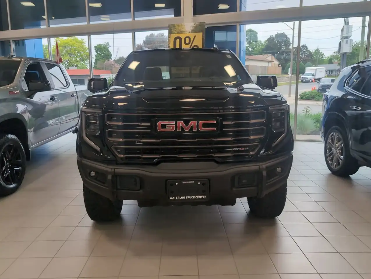 GMC Sierra 1500 снимка GMC Sierra 1500