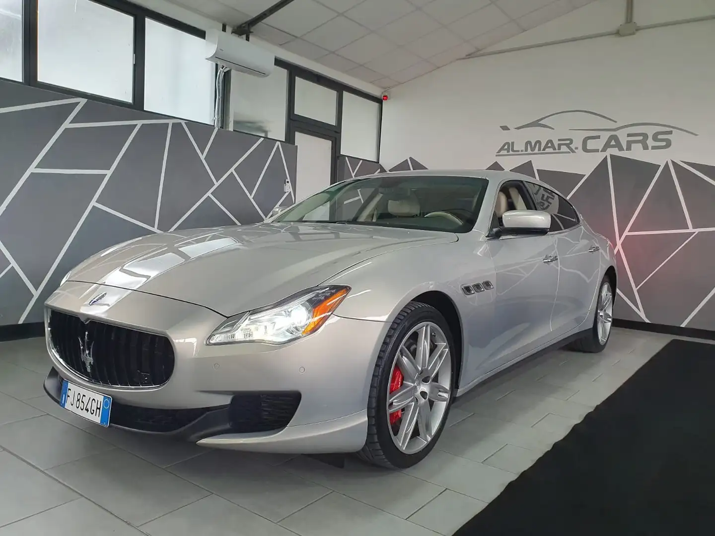 Maserati Quattroporte Quattroporte 3.8 V8 GTS auto Plateado - 1