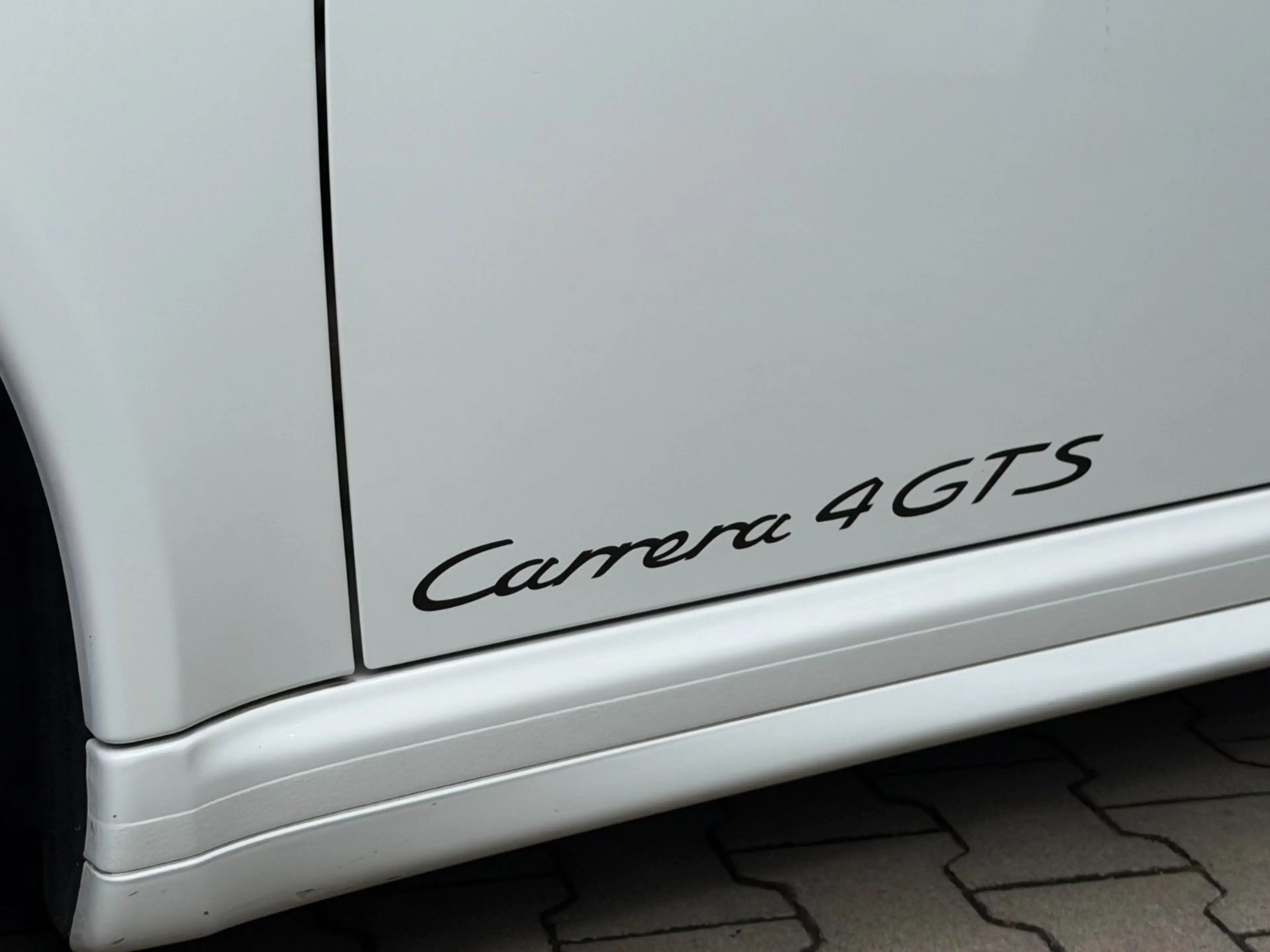 Porsche 997 MK II 911 Carrera 4 GTS Cabriolet Individual — photo 10