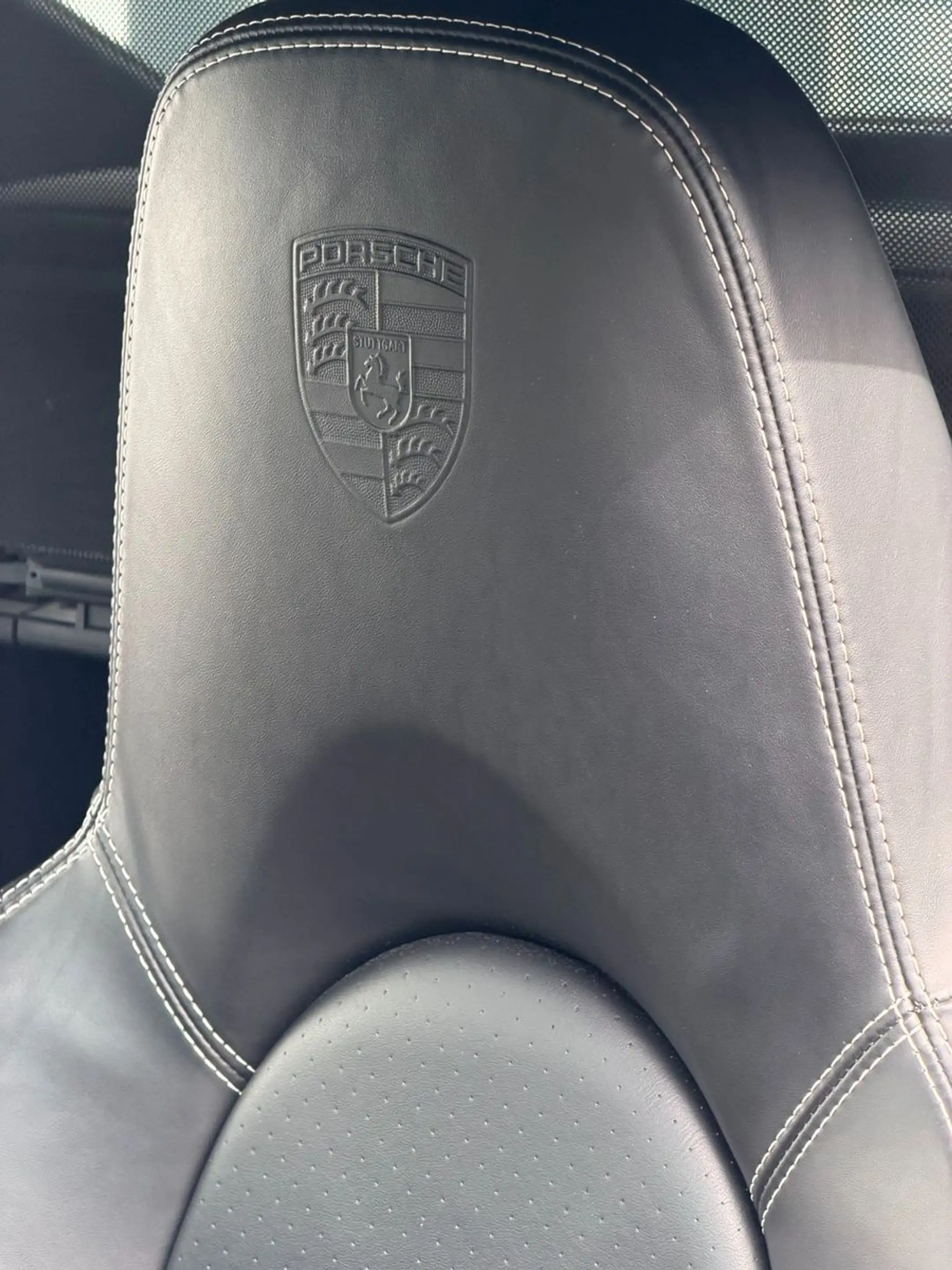 Porsche 997 MK II 911 Carrera 4 GTS Cabriolet Individual — photo 34