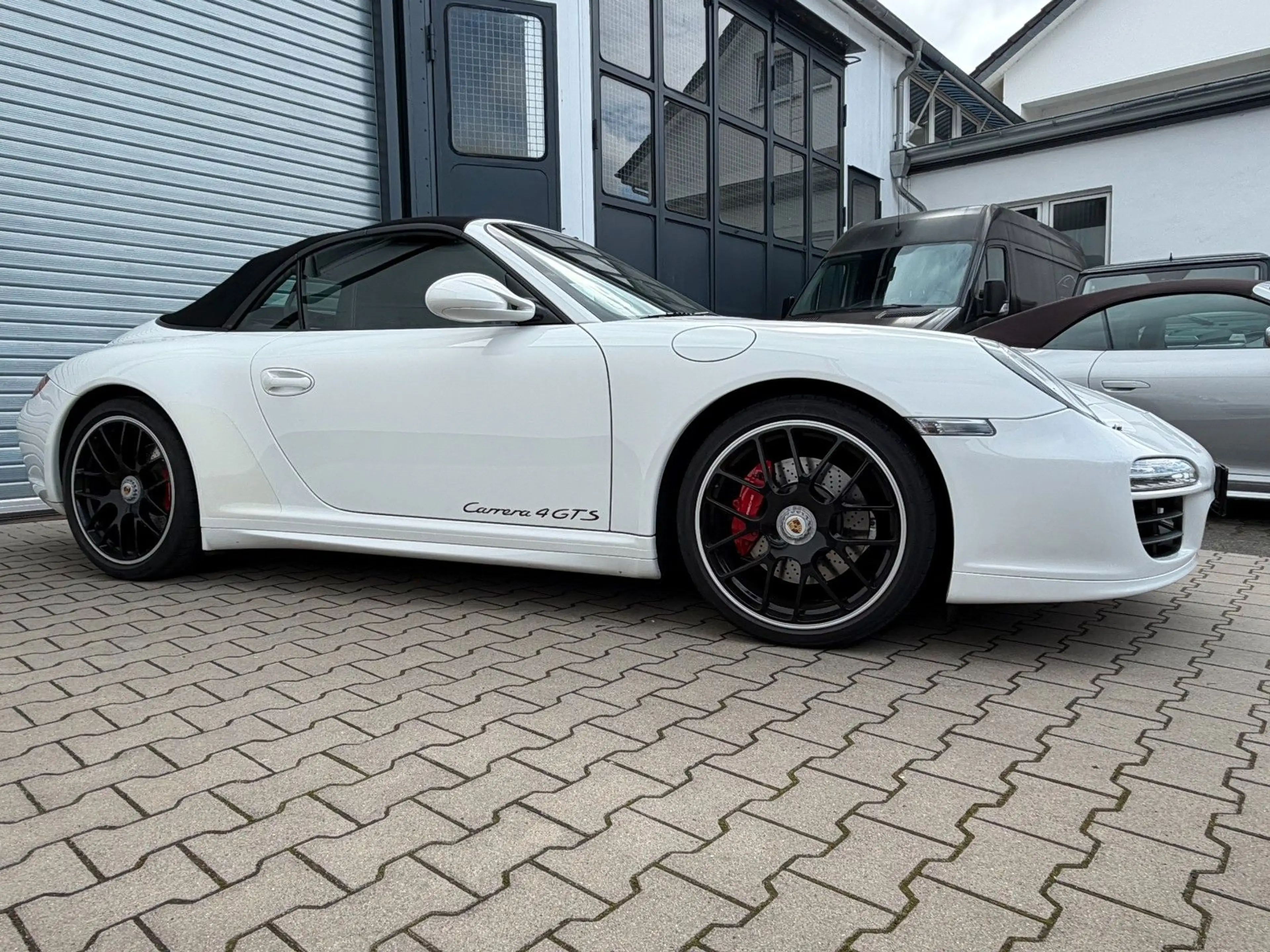 Porsche 997 MK II 911 Carrera 4 GTS Cabriolet Individual — photo 4