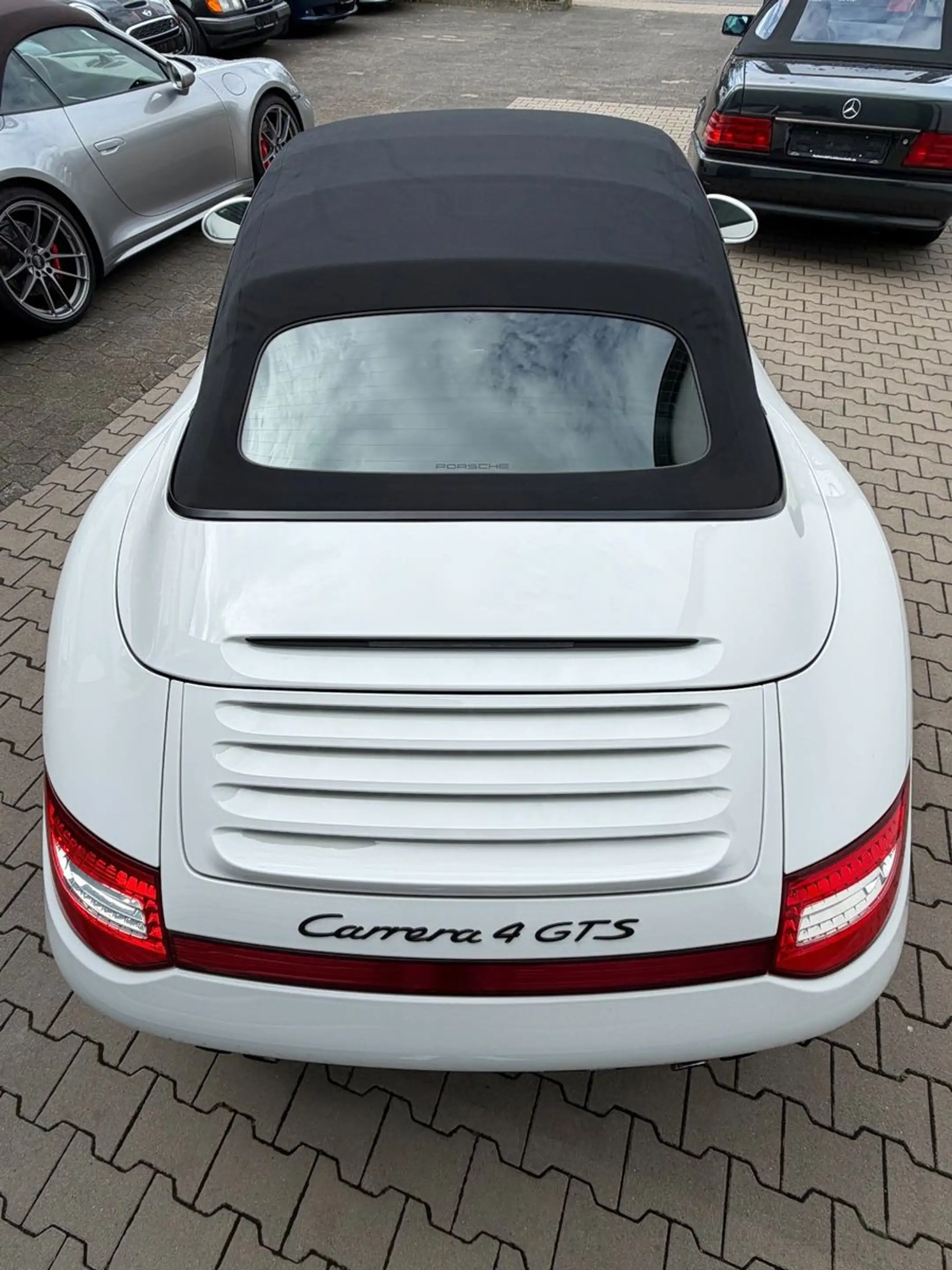 Porsche 997 MK II 911 Carrera 4 GTS Cabriolet Individual — photo 11