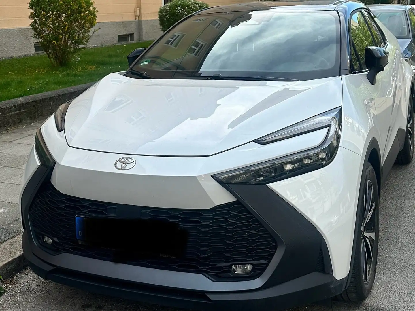 Toyota C-HR 2,0 L Hybrid CVT Weiß - 2