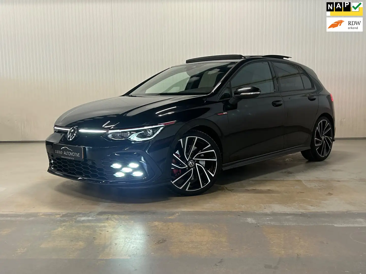 Volkswagen Golf GTI 2.0 TSI | PANO | IQ LIGHTS | MISTLAMPEN | HARMAN K Zwart - 1
