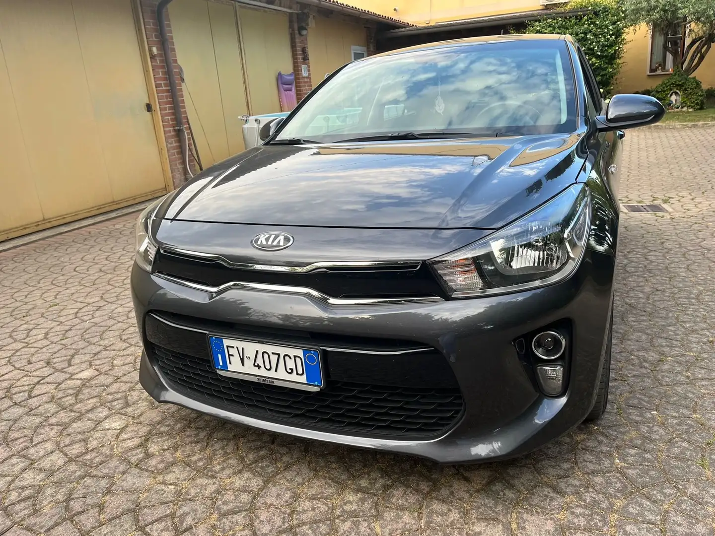 Kia Rio 1.2 mpi Evolution 84cv my18 Grigio - 1