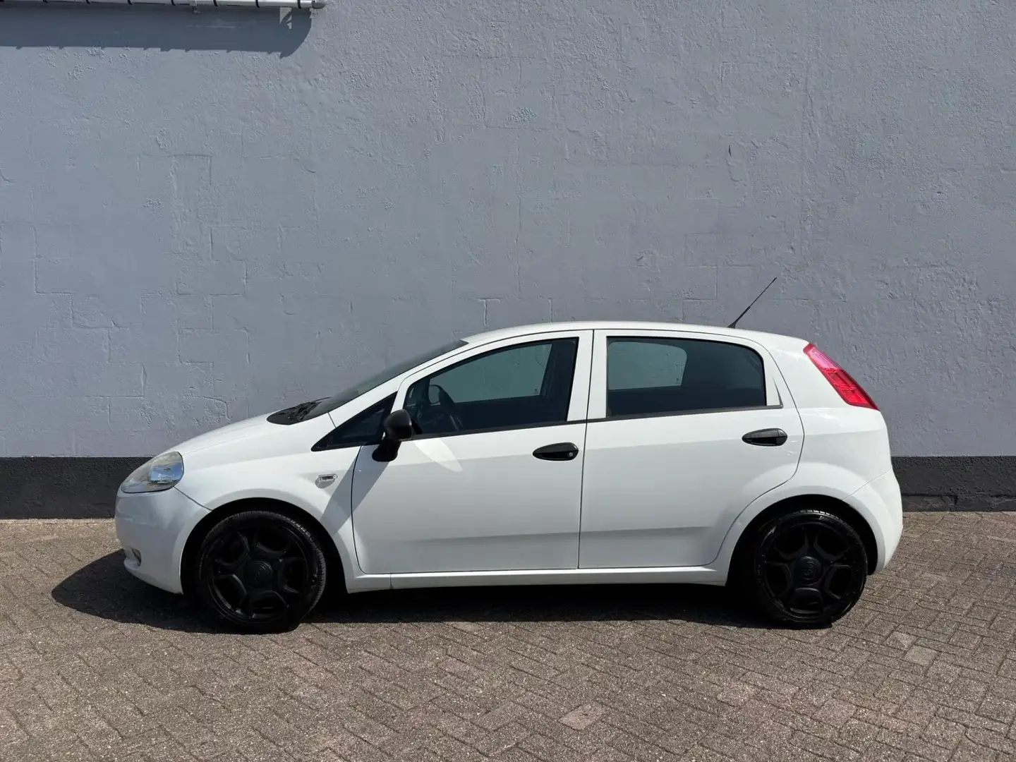 Fiat Grande Punto 1.2 Actual - 5-Deurs - Airco Blanc - 2