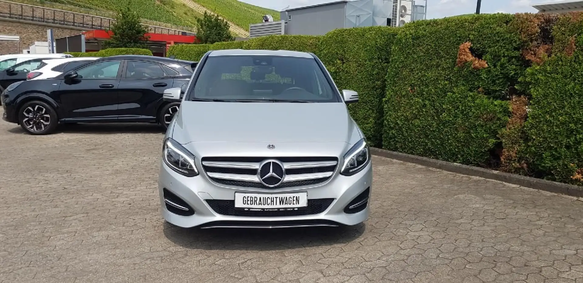 Mercedes-Benz B 180 B -Klasse B 180 Grijs - 1