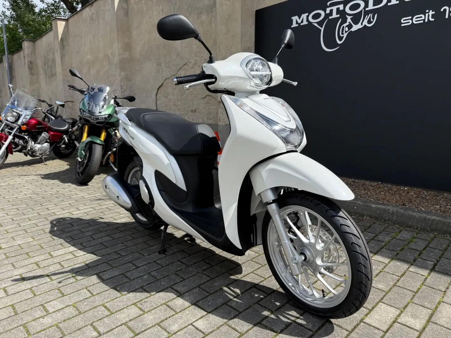 Honda SH 125 Mode inkl. Preisgarantie Schwarz - 2