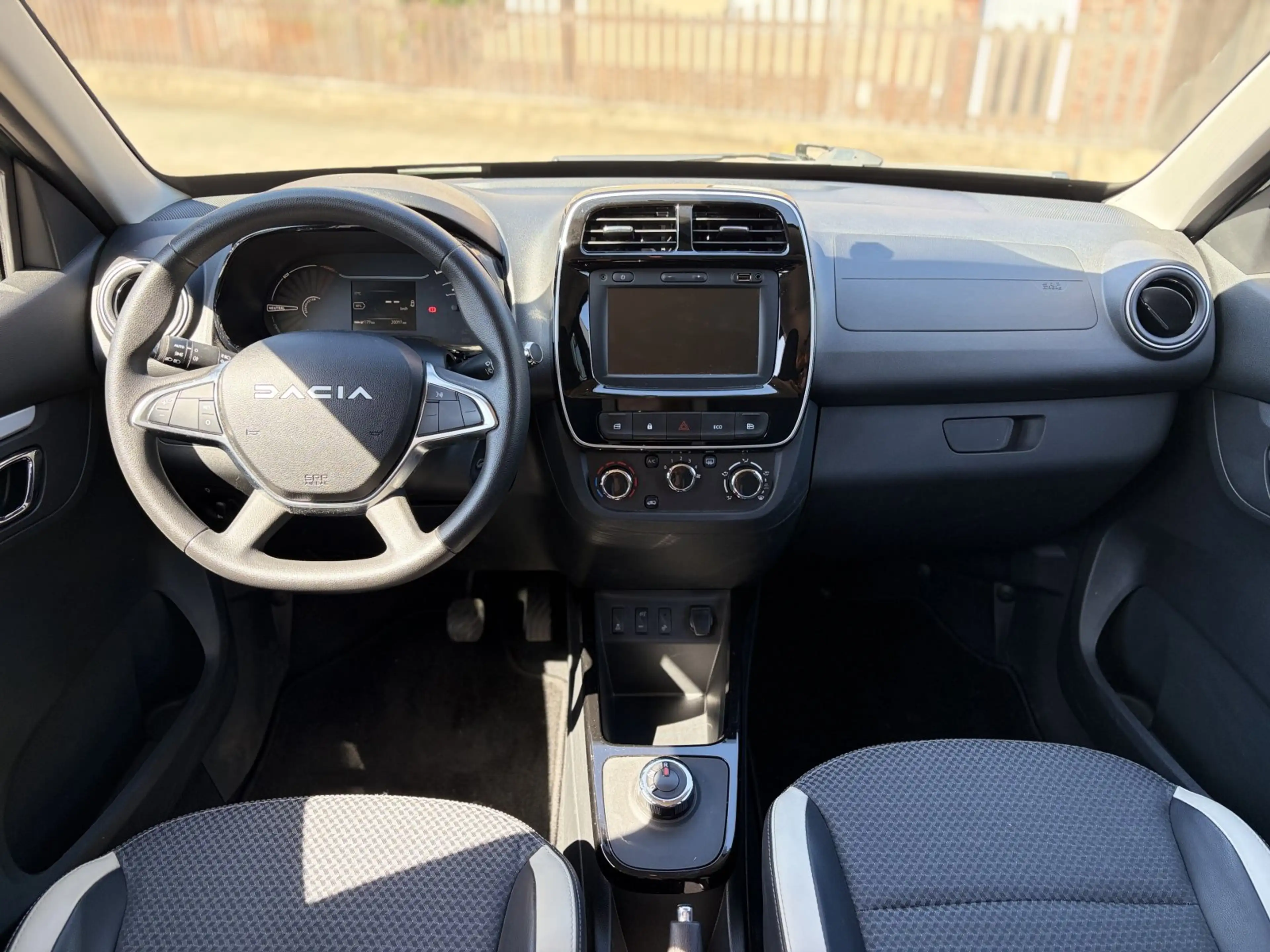 Dacia Spring Essential inkl. CCS — photo 12