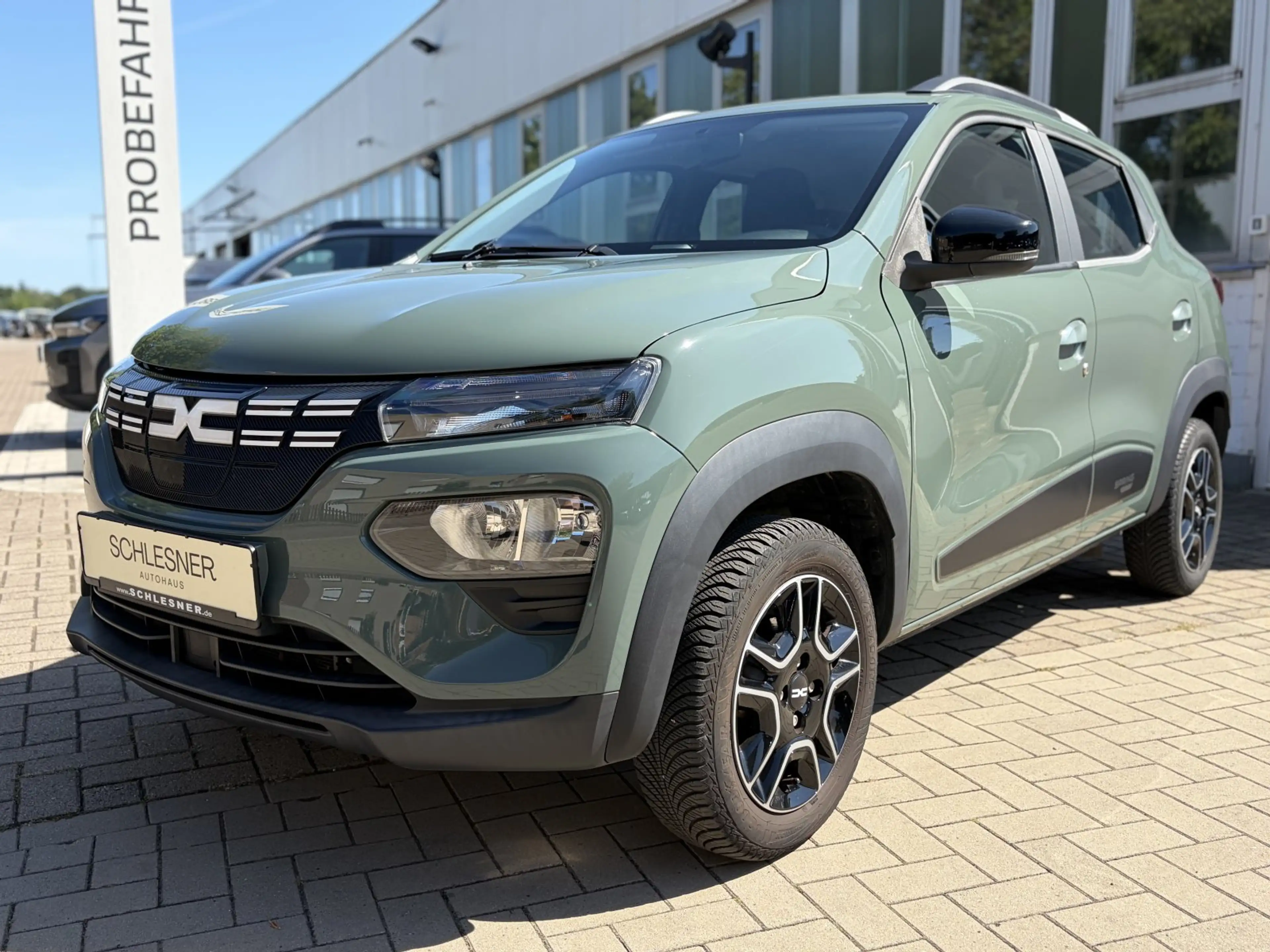 Dacia Spring Essential inkl. CCS — photo 2