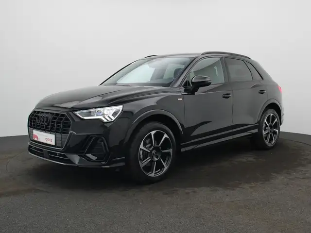 Audi Q3 view 2