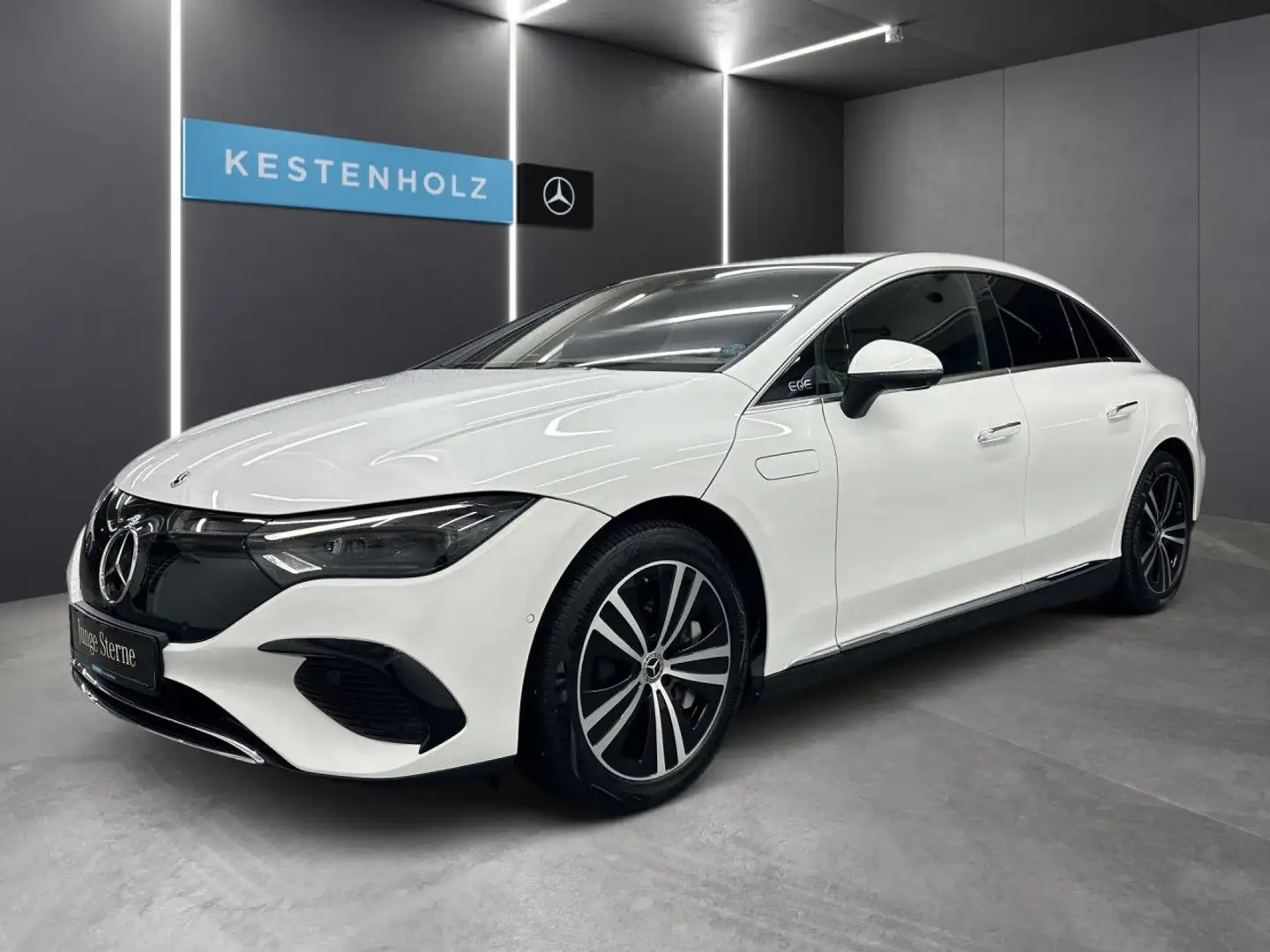 Mercedes-Benz EQE 300 Fahrass WideScreen Burmester HUD AHK PTS Weiß - 2