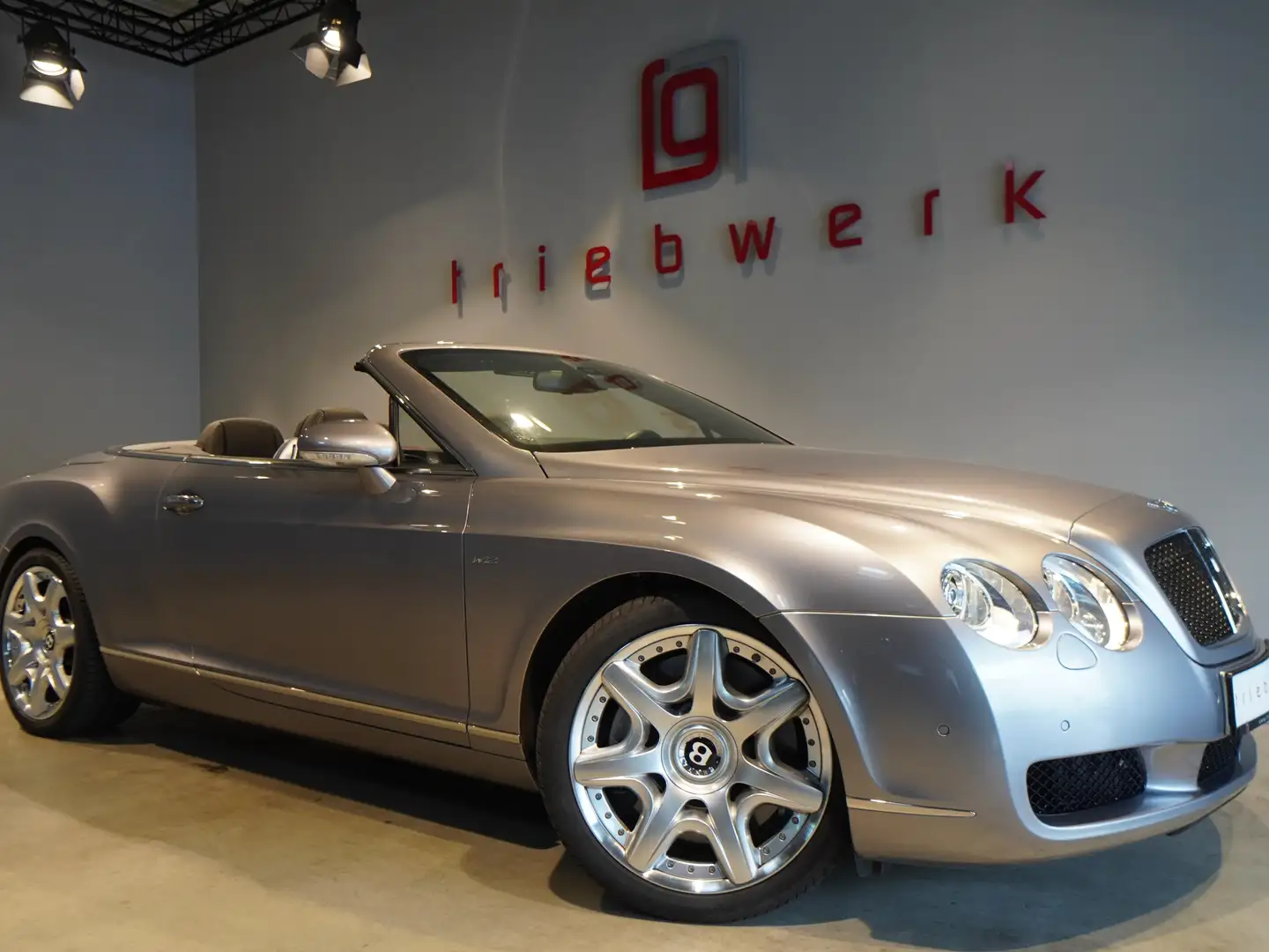 Bentley Continental GTC Continental GTC W12*BRD*ufrei*erst 44tkm*top gepfl Grau - 2