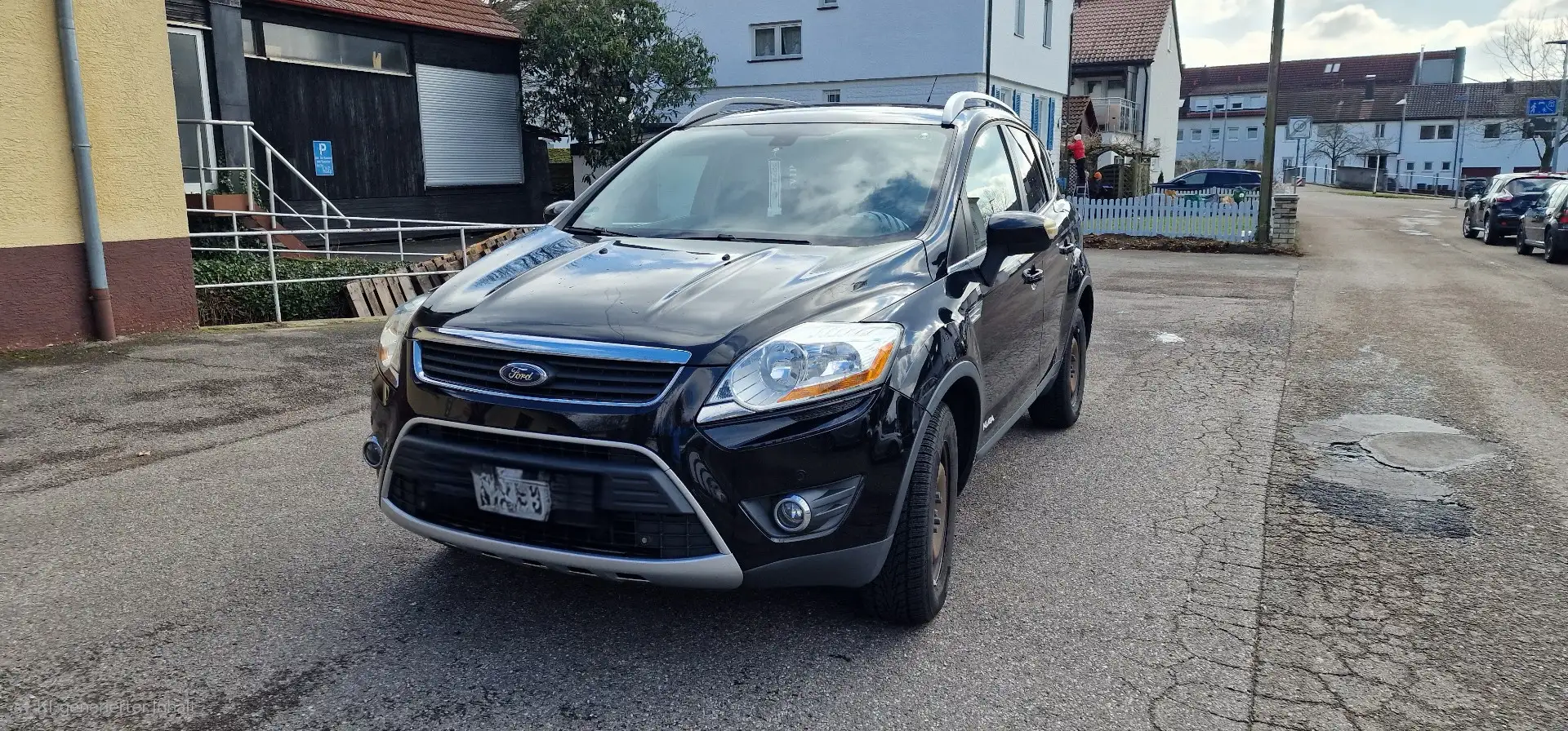 Ford Kuga 2.0 TDCi 2x4 Titanium - 2
