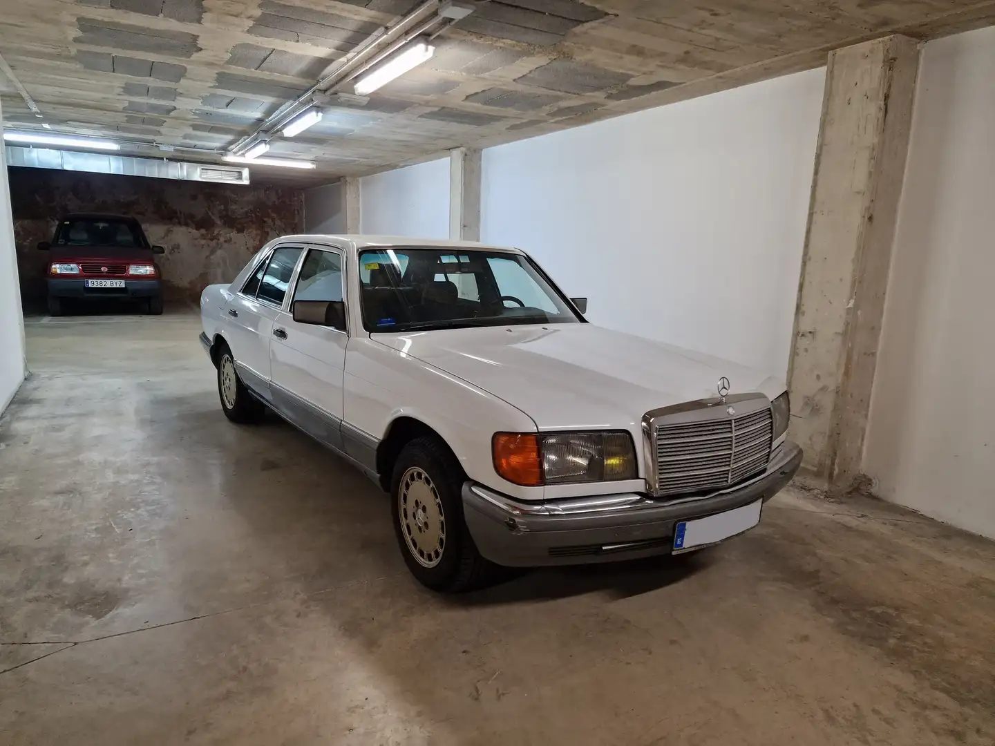 Mercedes-Benz 260 260 SE Weiß - 1