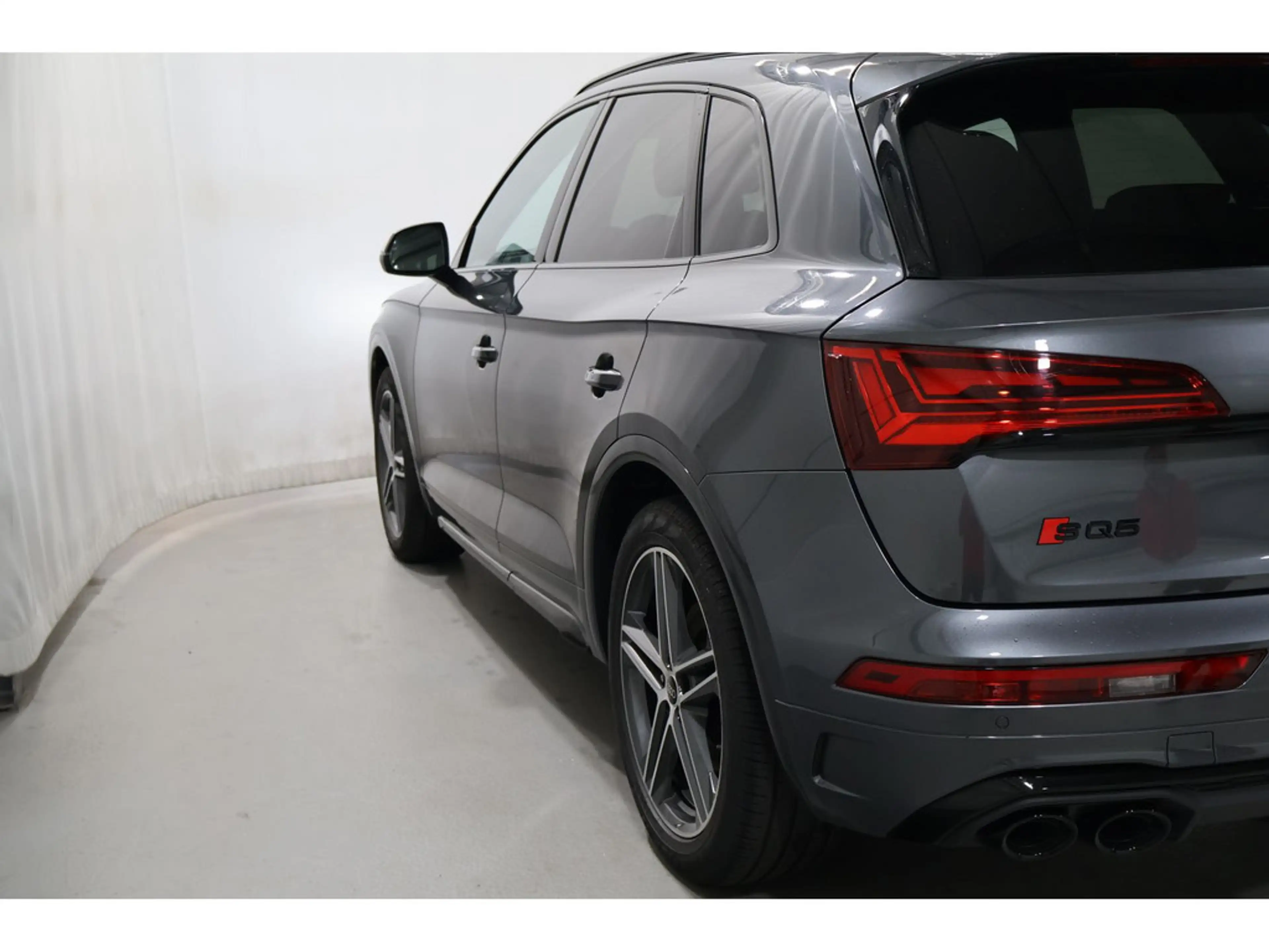 Audi SQ5 B&O*SH*LED — photo 14