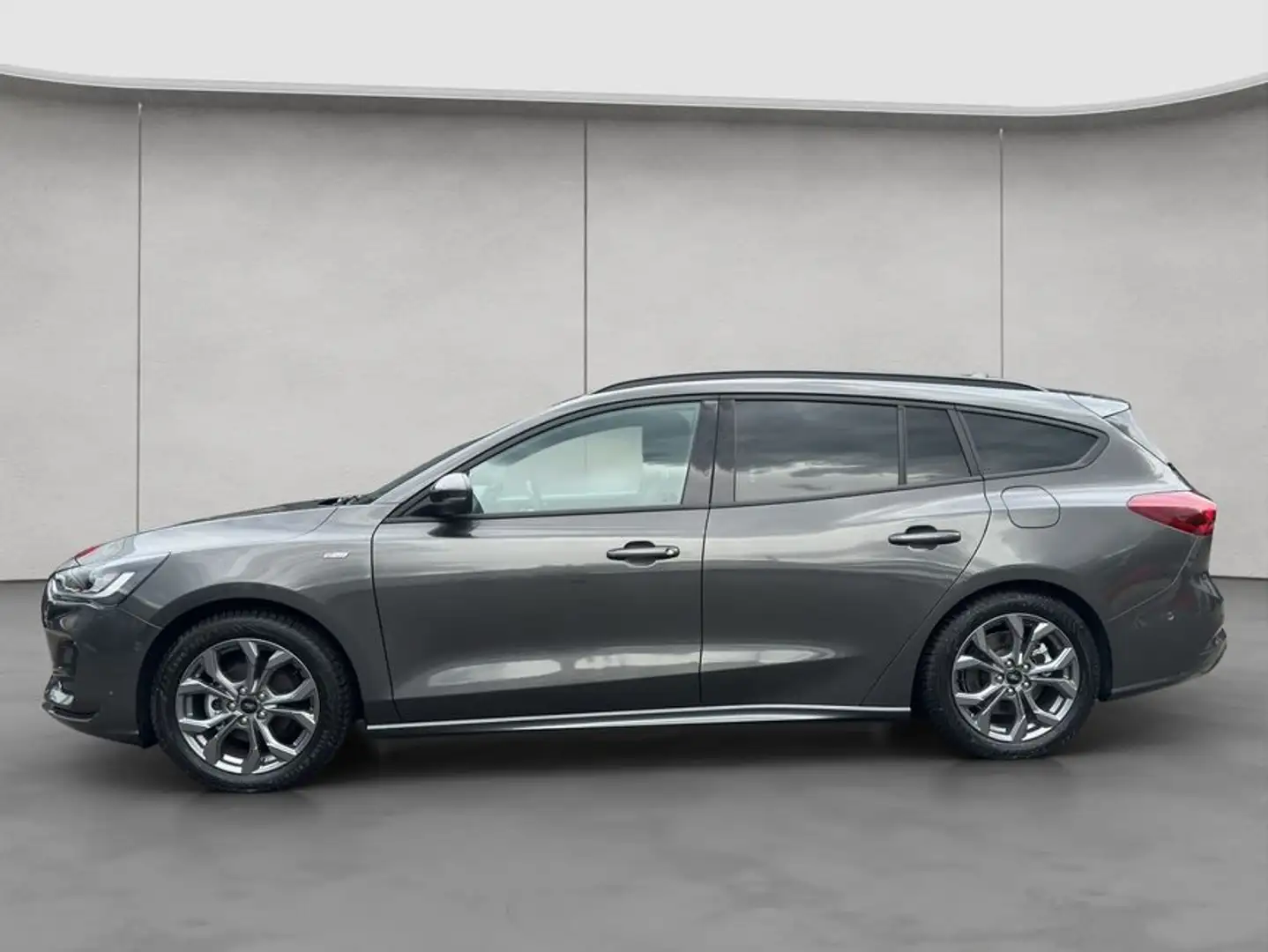 Ford Focus Turnier 1.0 EcoBoost Hybrid Aut. ST-LINE X Grau - 2