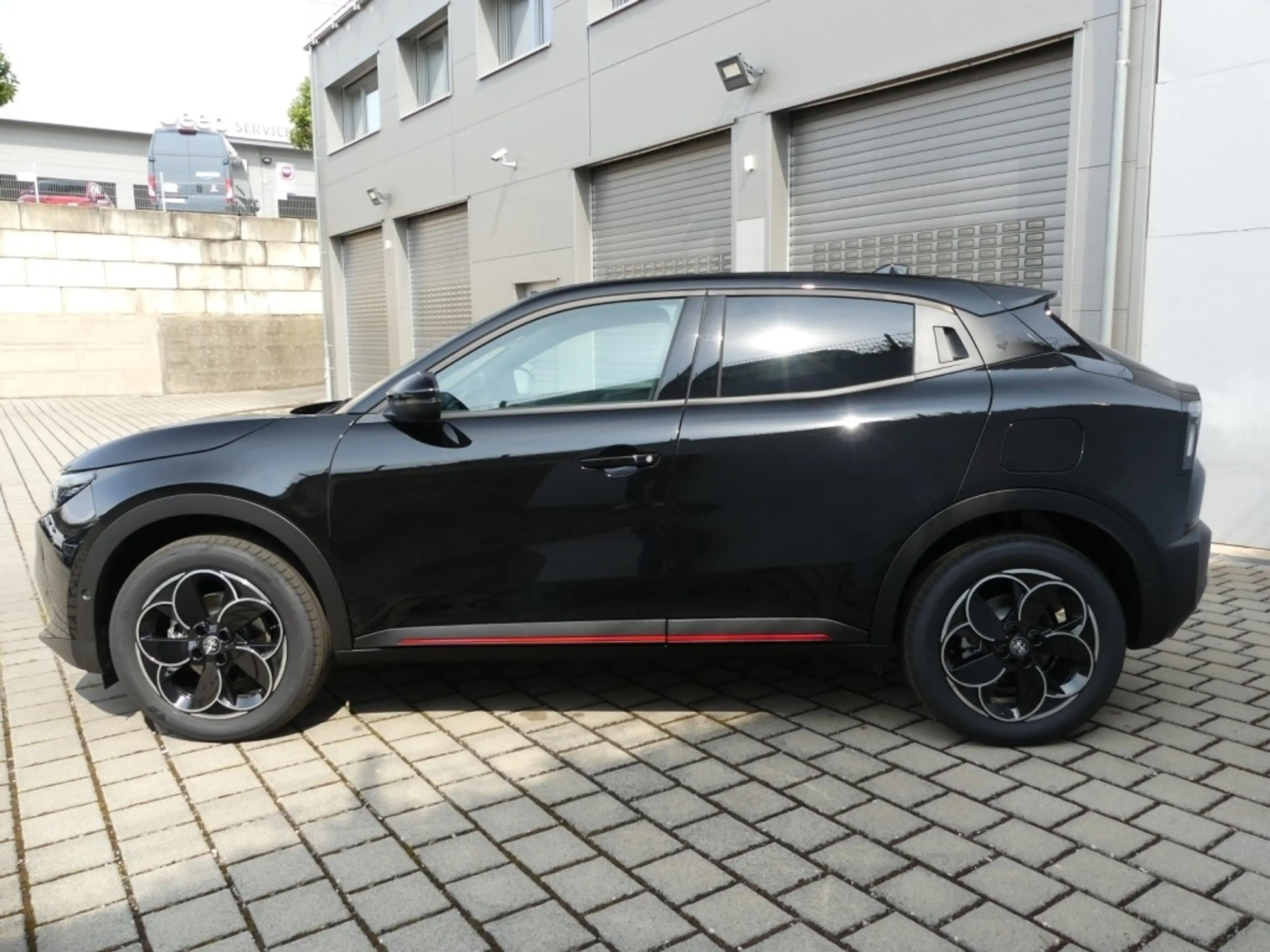 Alfa Romeo Junior IBRIDA Q4 1.2 VGT 145PS DCT6 SPORT SABELT — photo 6