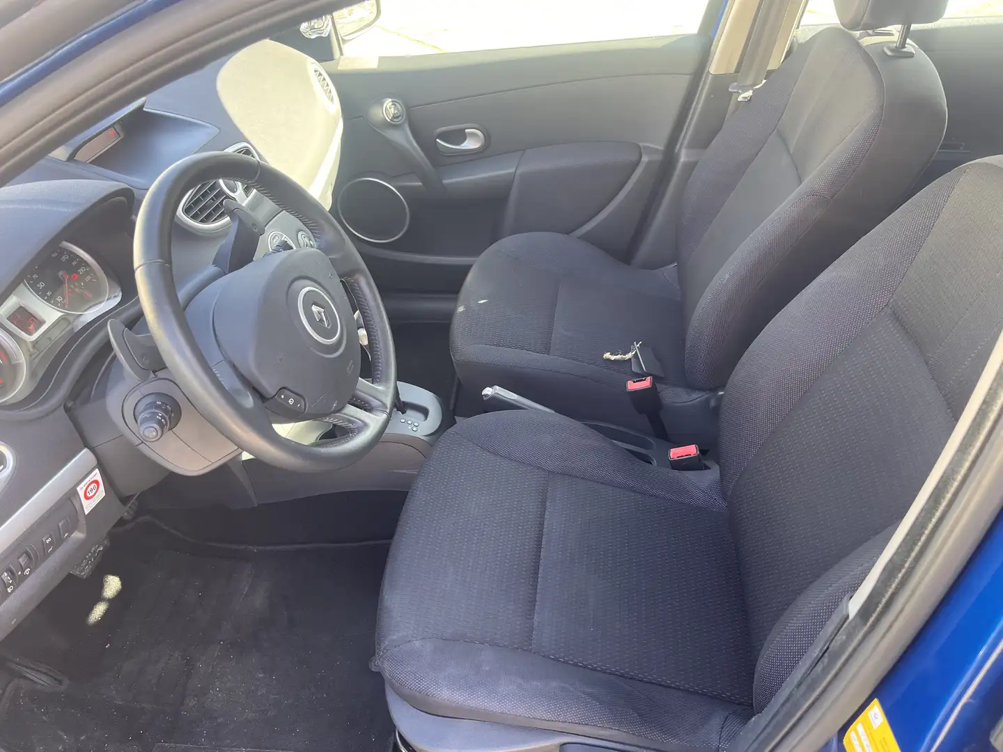 Renault Clio 1.6 Automatik Initiale - 2