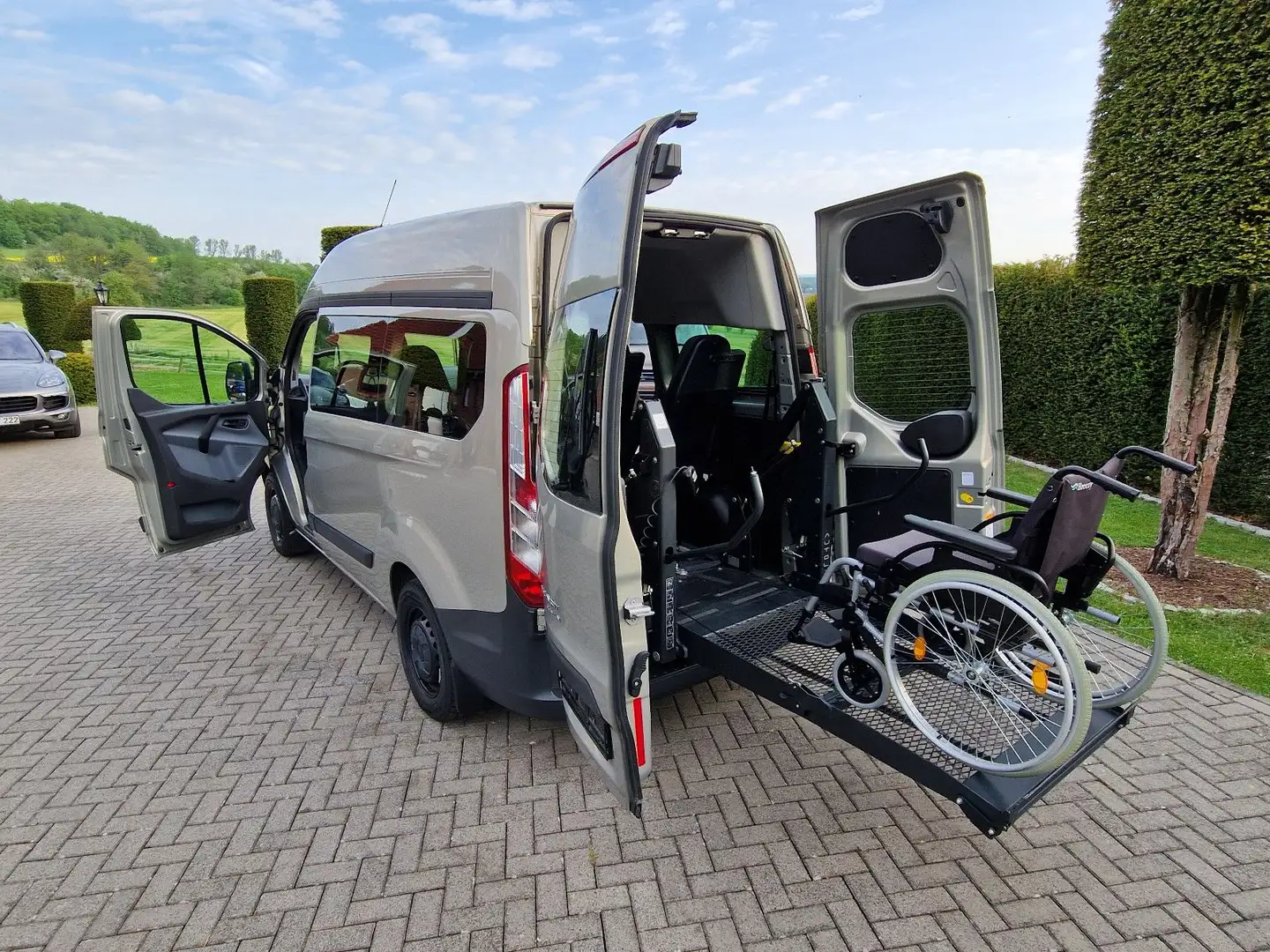 Ford Transit Custom 310 L1H2*Behindertengerecht*Lift Brun - 1