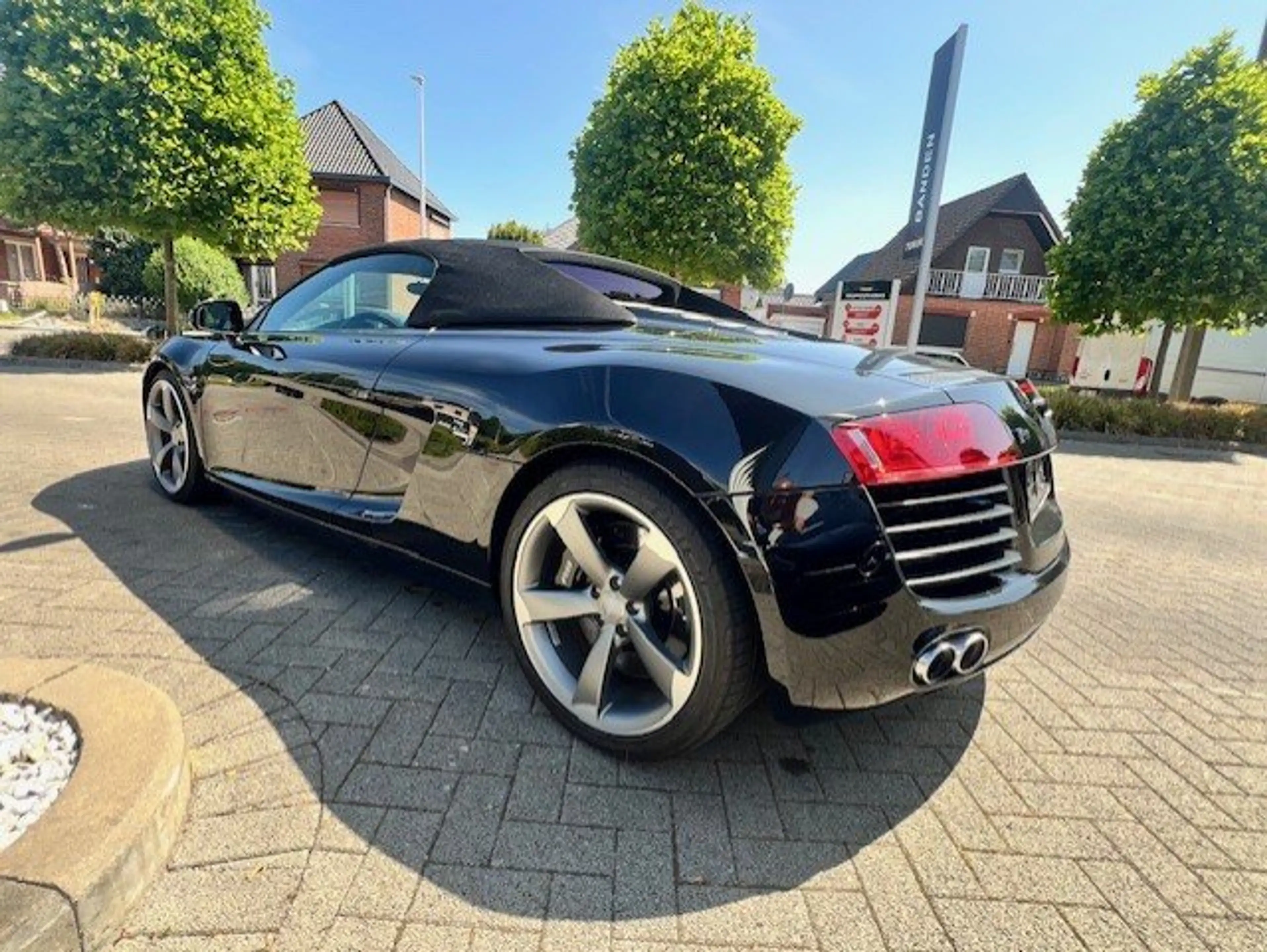 Audi R8 4.2i V8 Quattro FSI Spyder Manueel 430pk — photo 3