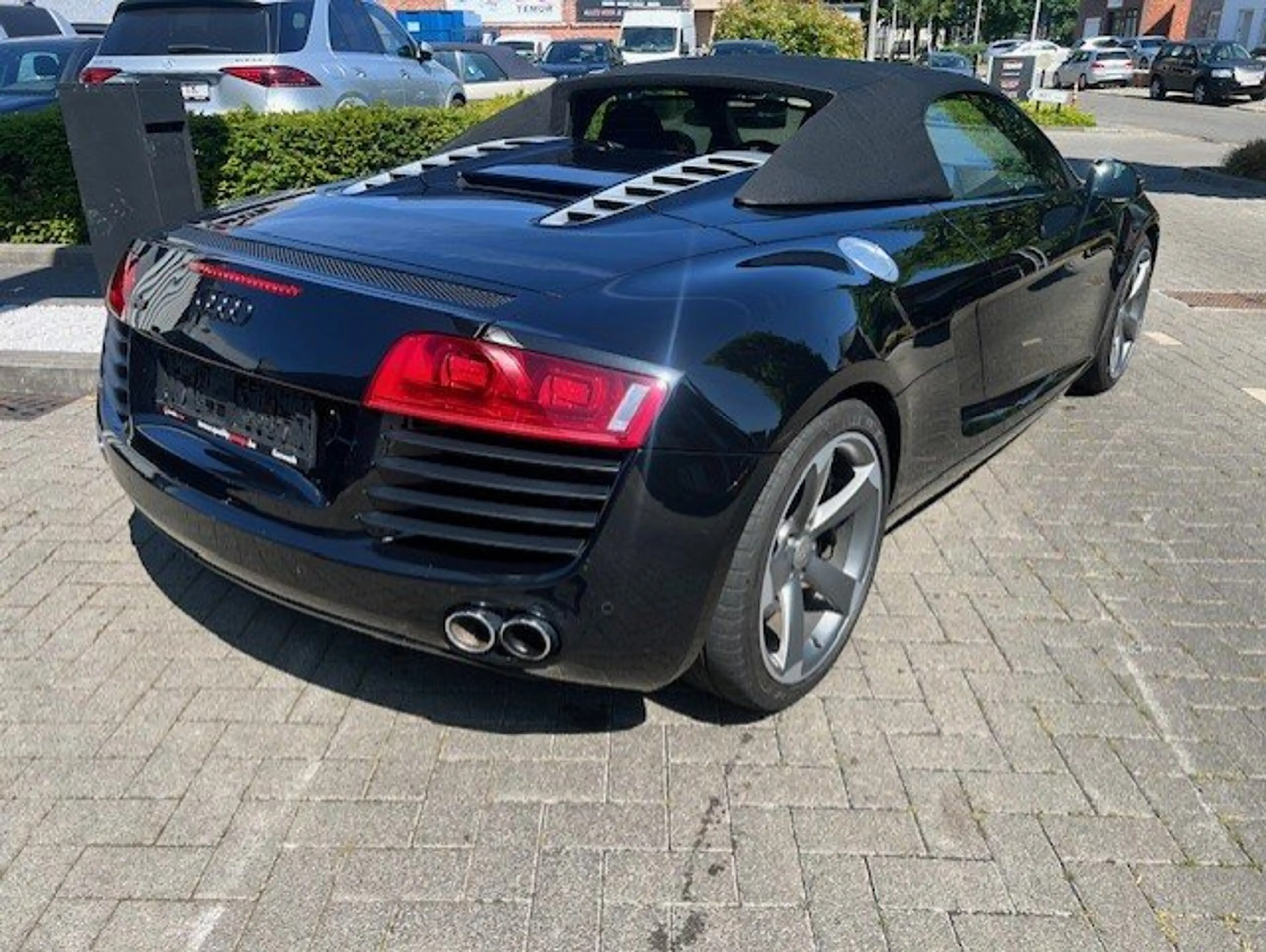 Audi R8 4.2i V8 Quattro FSI Spyder Manueel 430pk — photo 4