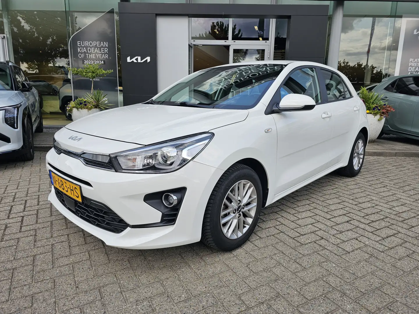 Kia Rio 1.0 T-GDi MHEV DynamicLine Navigatie | Climate | C Weiß - 1