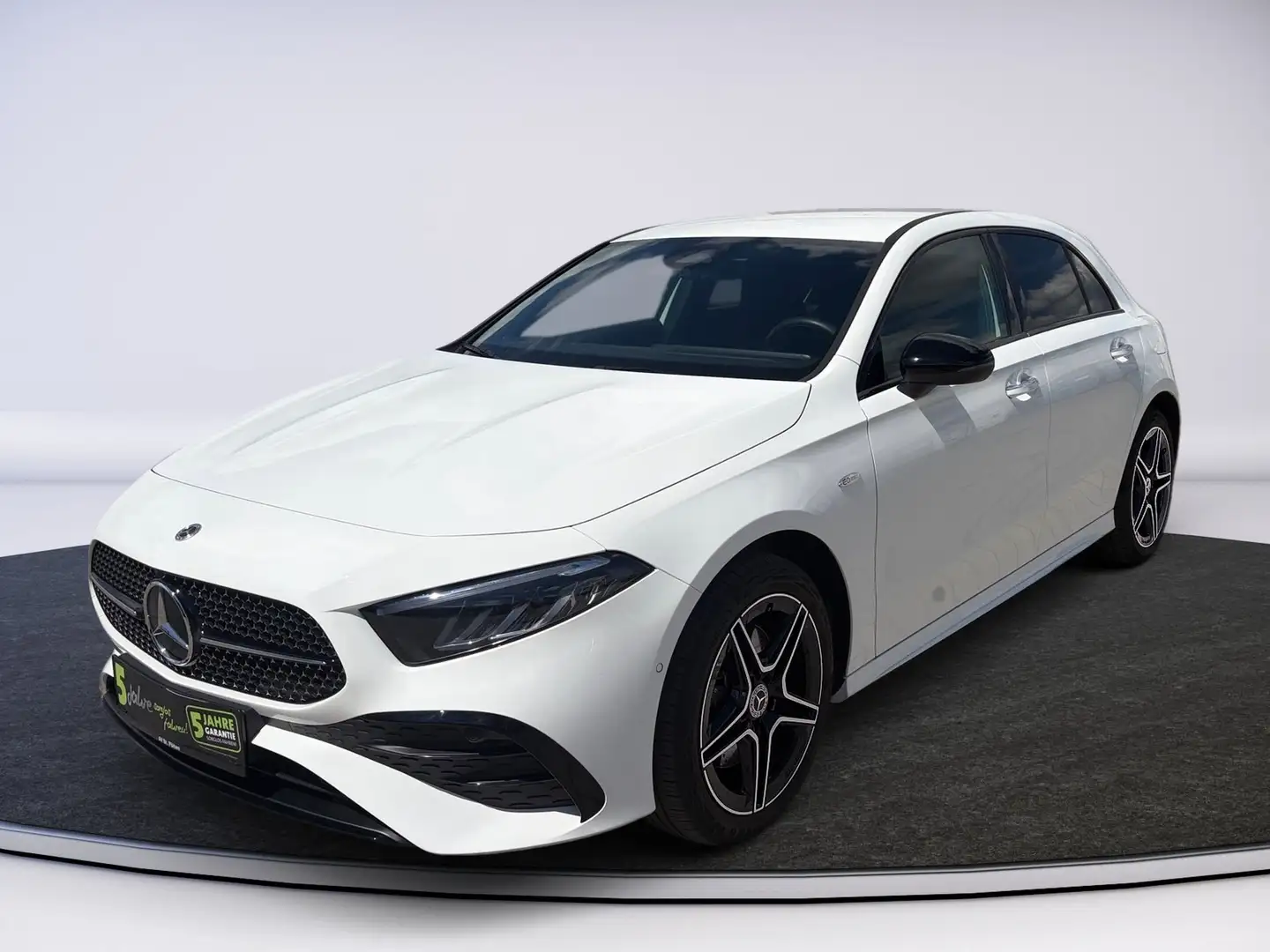 Mercedes-Benz A 250 e AMG LINE NIGHT PAKET 18 ZOLL LM Weiß - 2