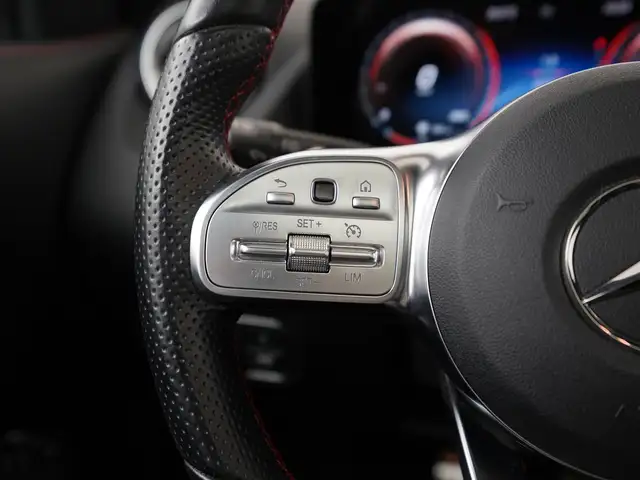 Mercedes-Benz Gla view 8