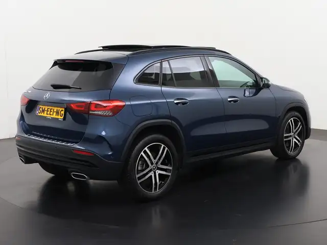 Mercedes-Benz Gla view 4