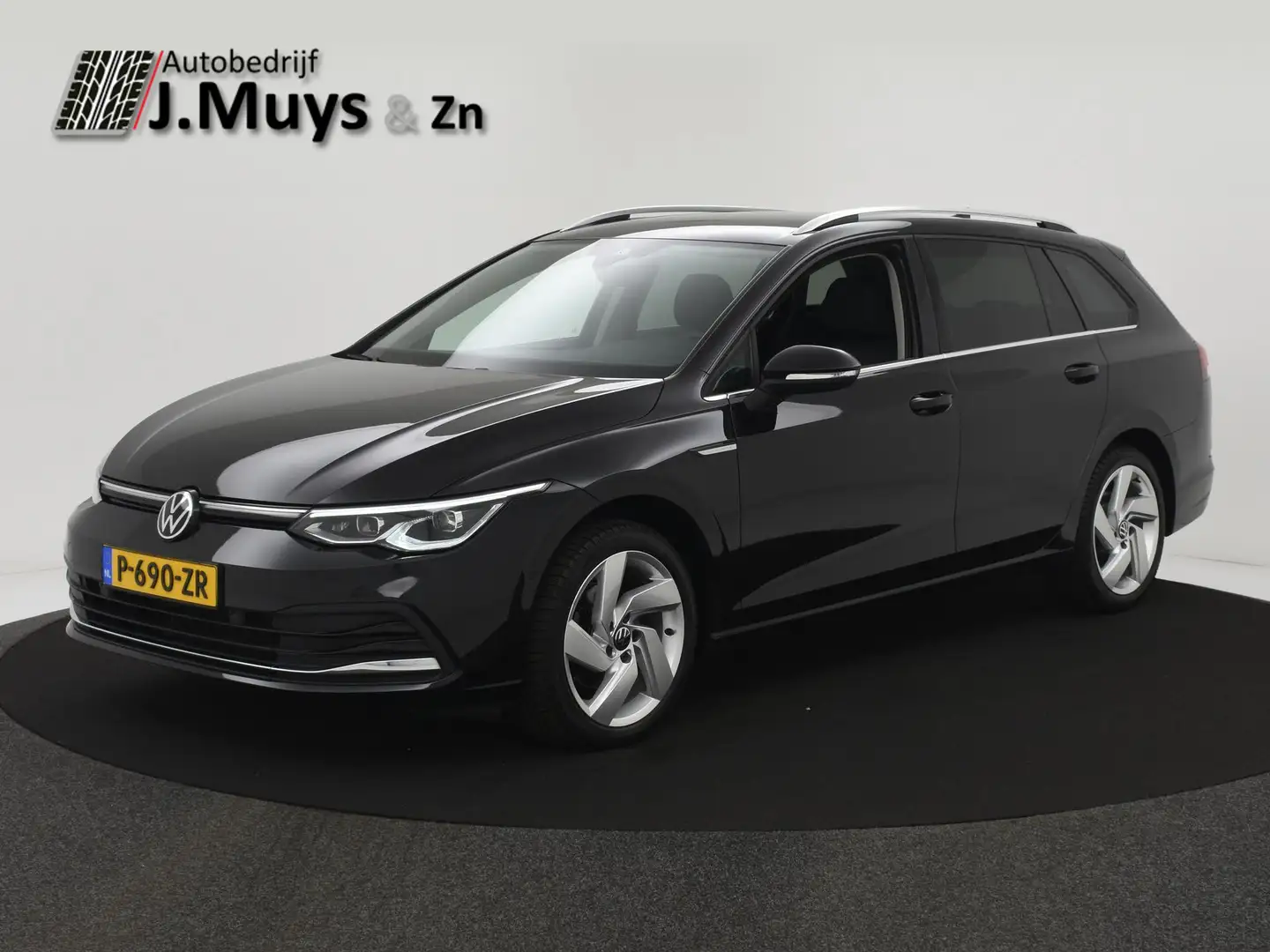 Volkswagen Golf Variant 1.5 eTSI 150pk Style ERGO.STOEL|BLIS|ACC|WINTERPAC Zwart - 1