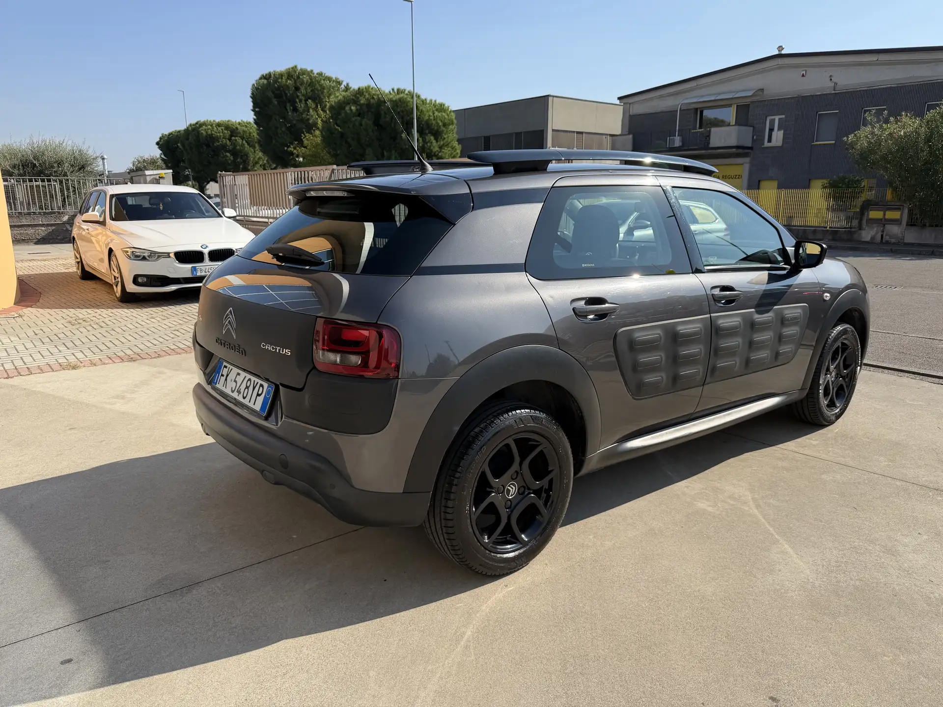 시트로엥 C4 Cactus 2017 건메탈 사진 6